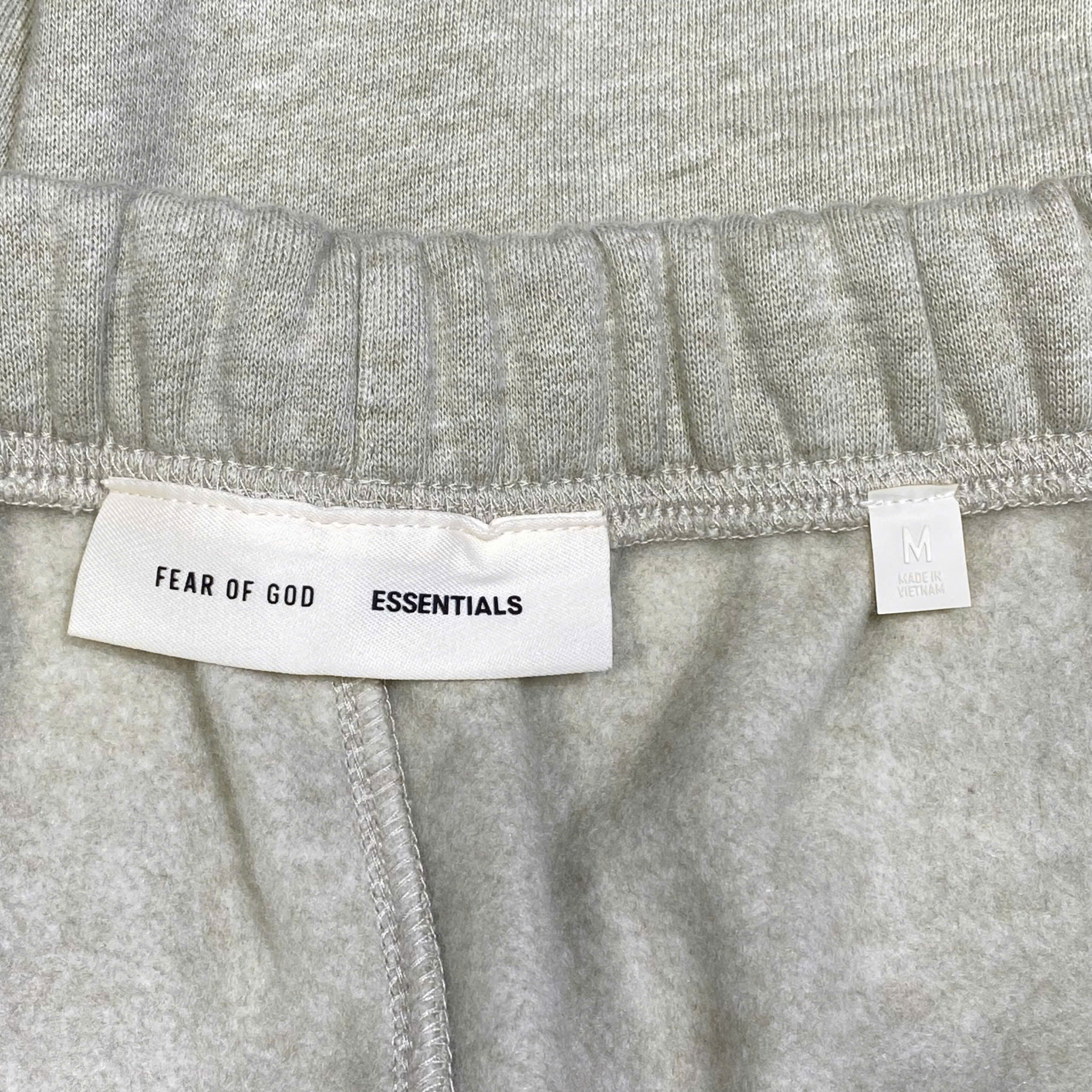  FEAR OF GOD ESSENTIALS KIDS CLASSIC FLEECE SWEATSHORTS 