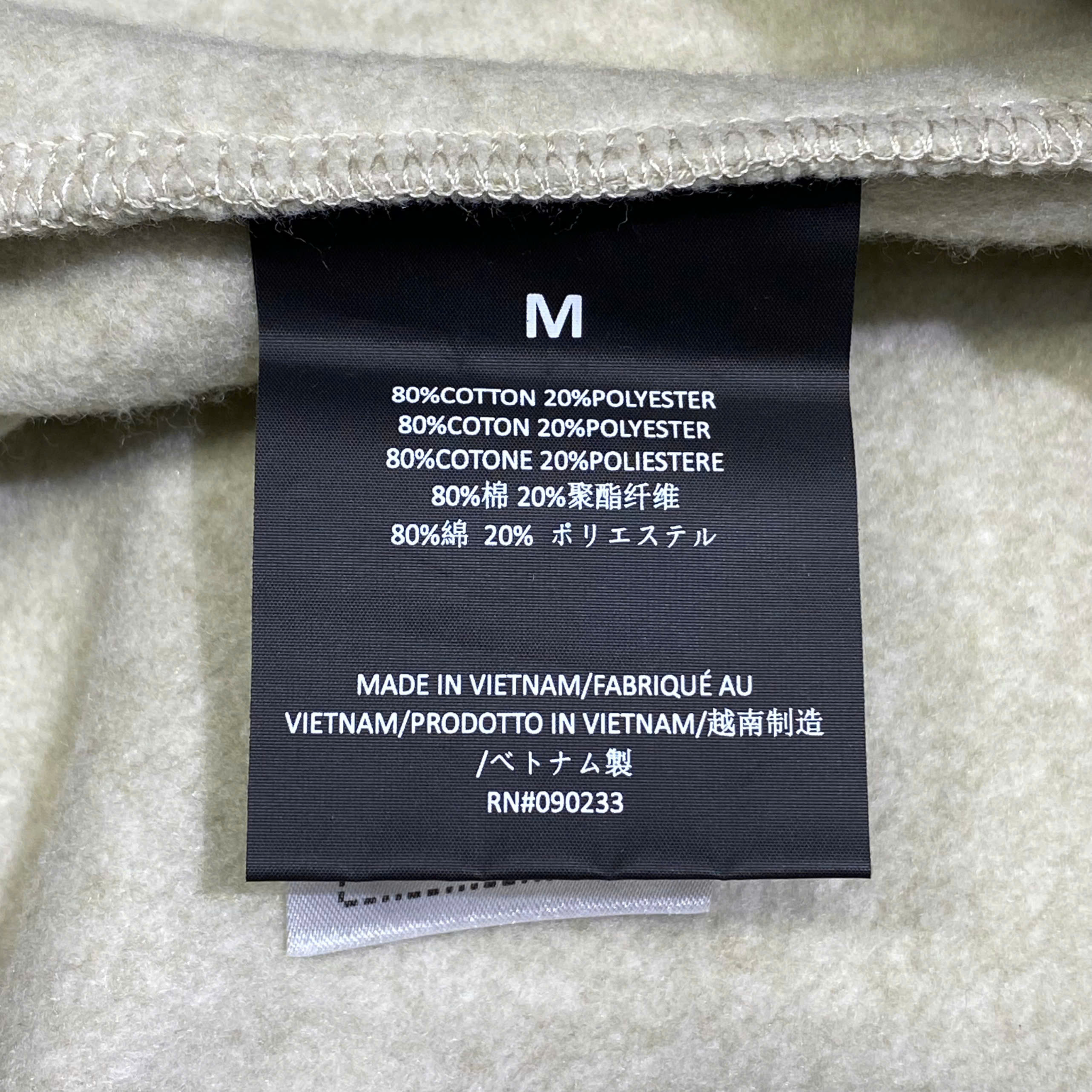  FEAR OF GOD ESSENTIALS KIDS CLASSIC FLEECE SWEATSHORTS 