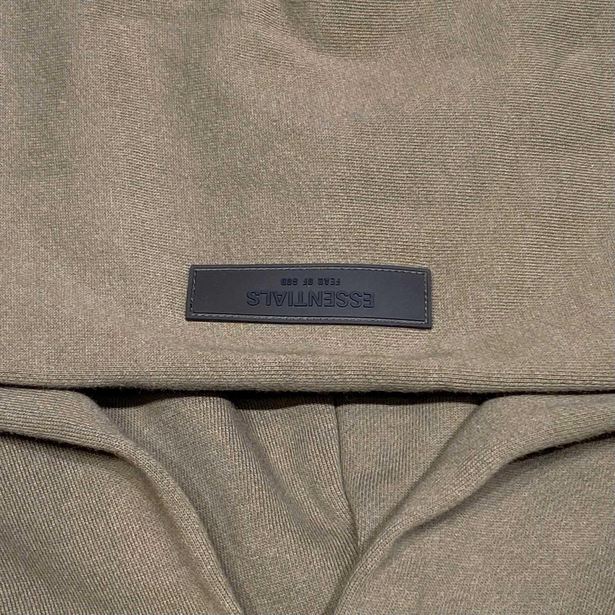  FEAR OF GOD ESSENTIALS HOODIE WOOD 