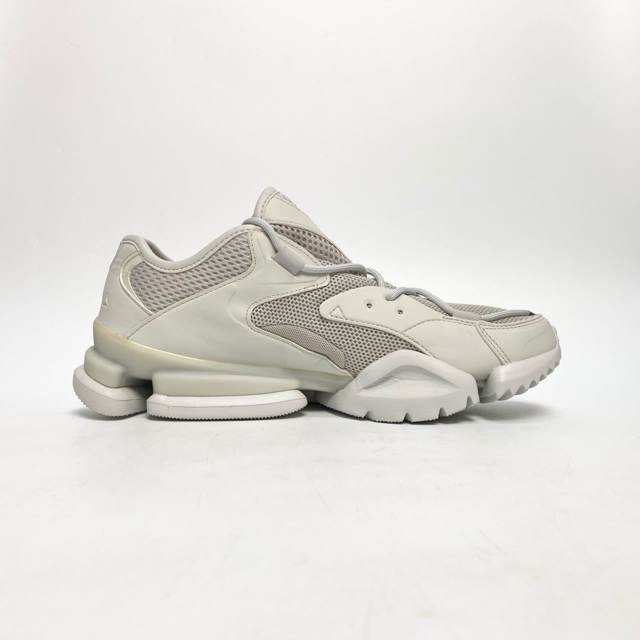  REEBOK RUN.R 96 MONO GREY DV5204 