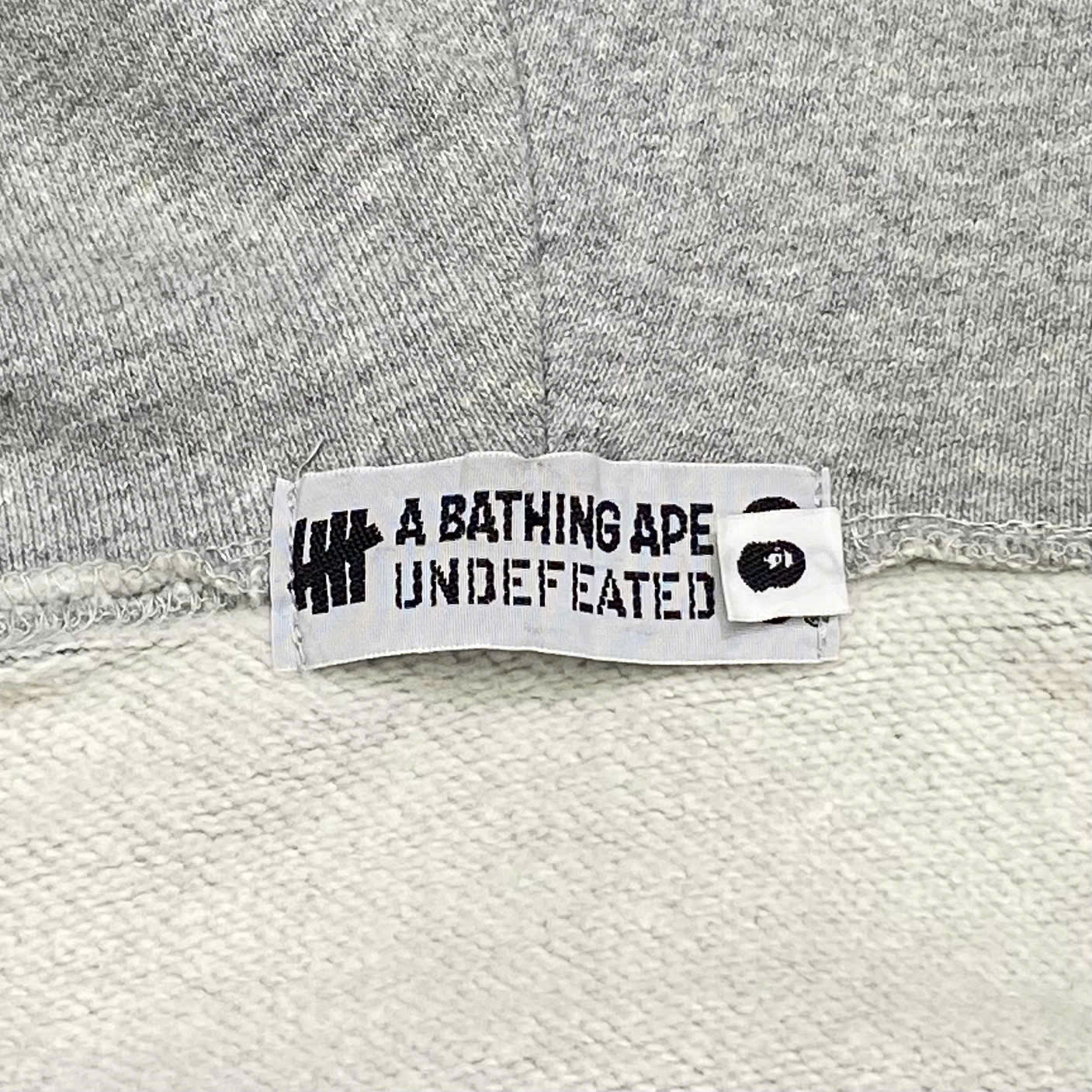  UNDEFEATED × BAPE HEAD LOGO FULL ZIP HOODIE 