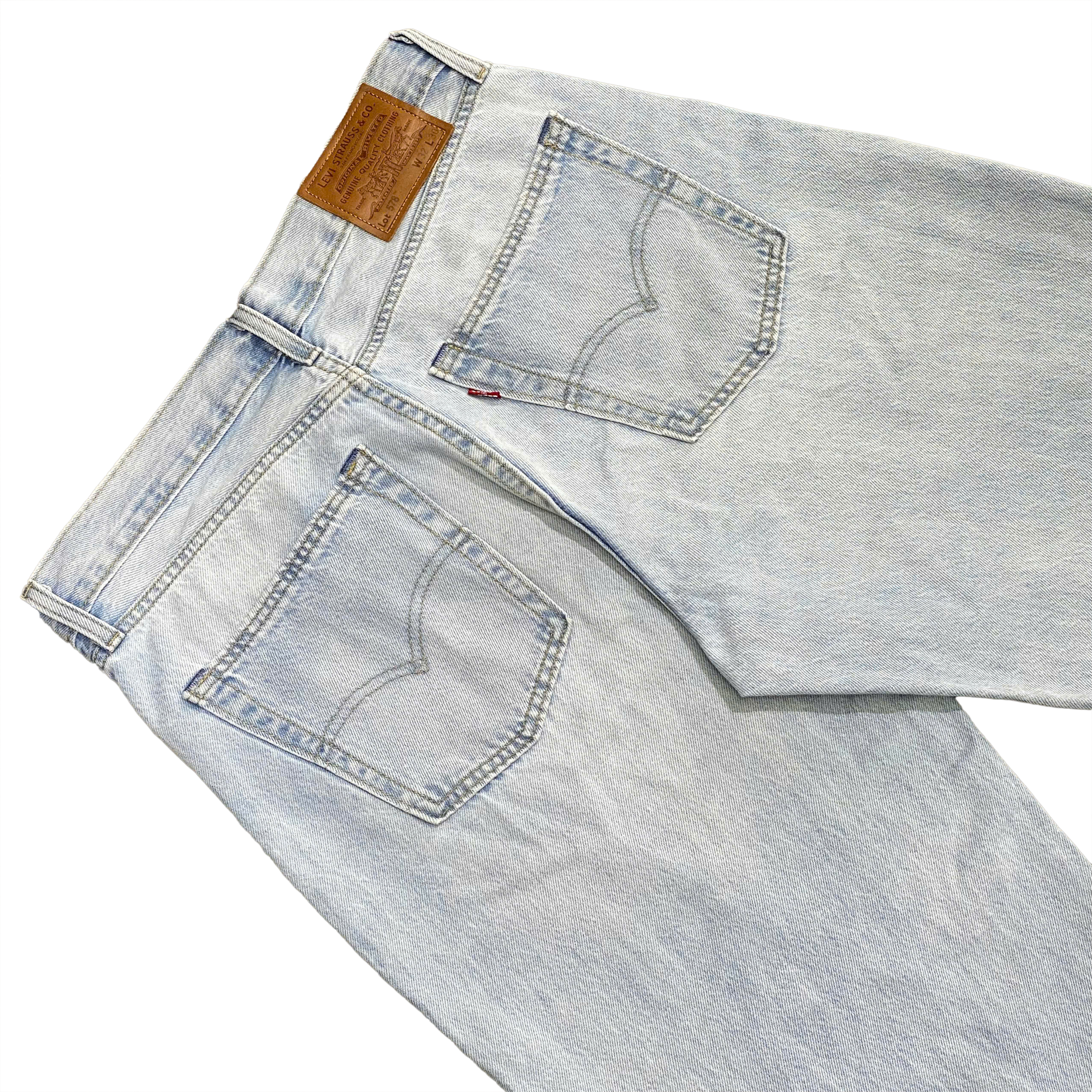  LEVI’S 578 BAGGY JEANS 