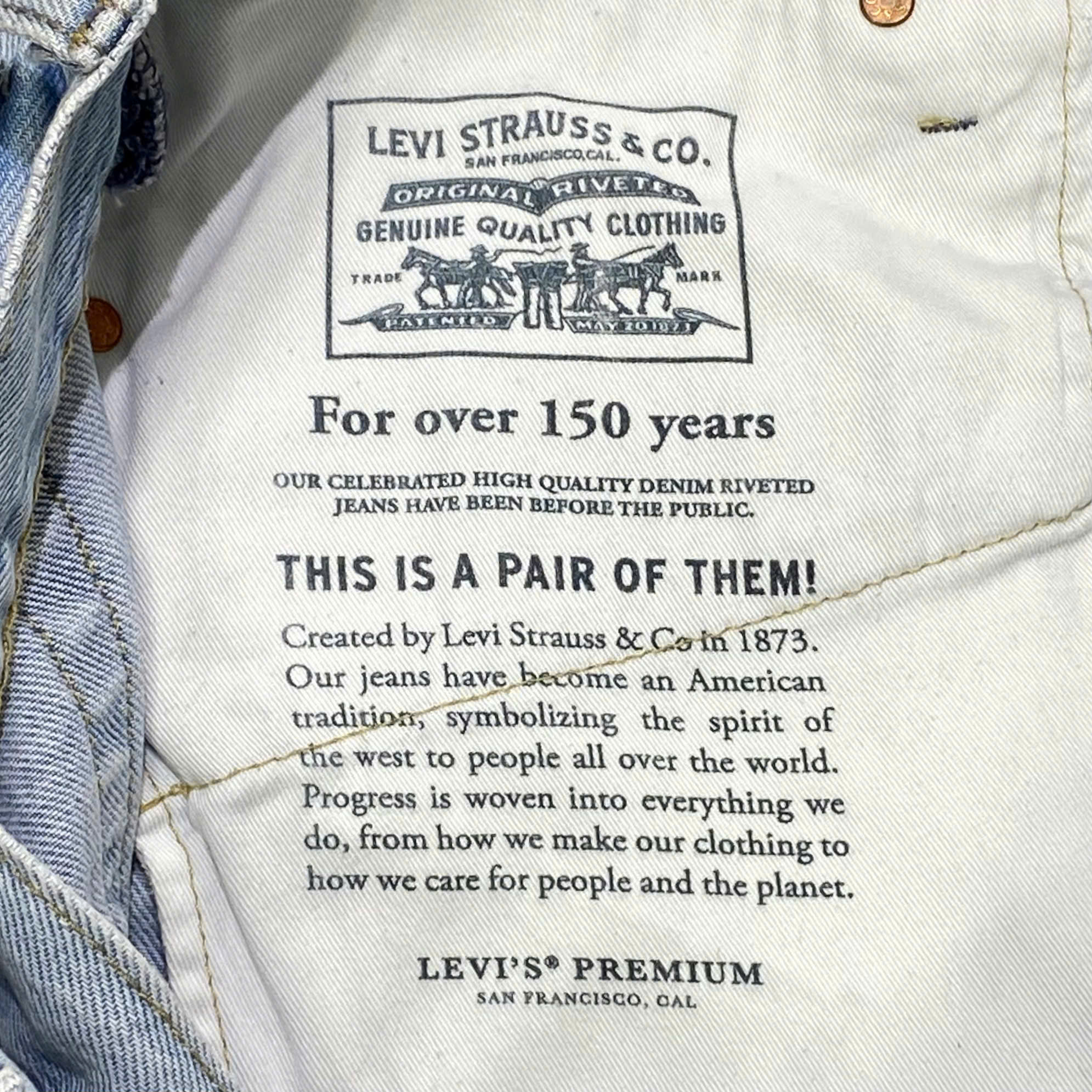  LEVI’S 578 BAGGY JEANS 