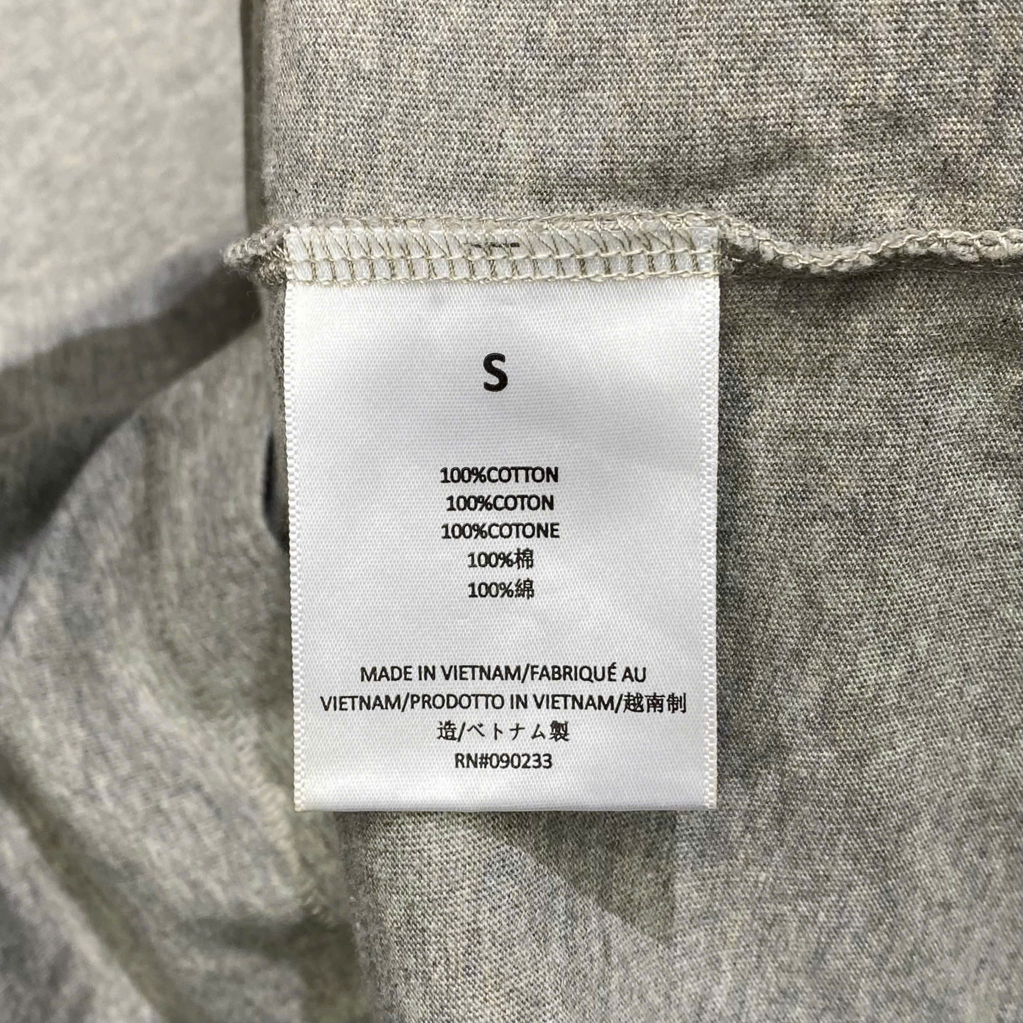  FEAR OF GOD ESSENTIAL T-SHIRTS 