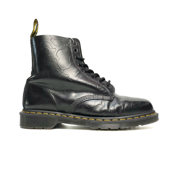 DR. MARTENS X BAPE AIRWAIR BLACK 23568001 