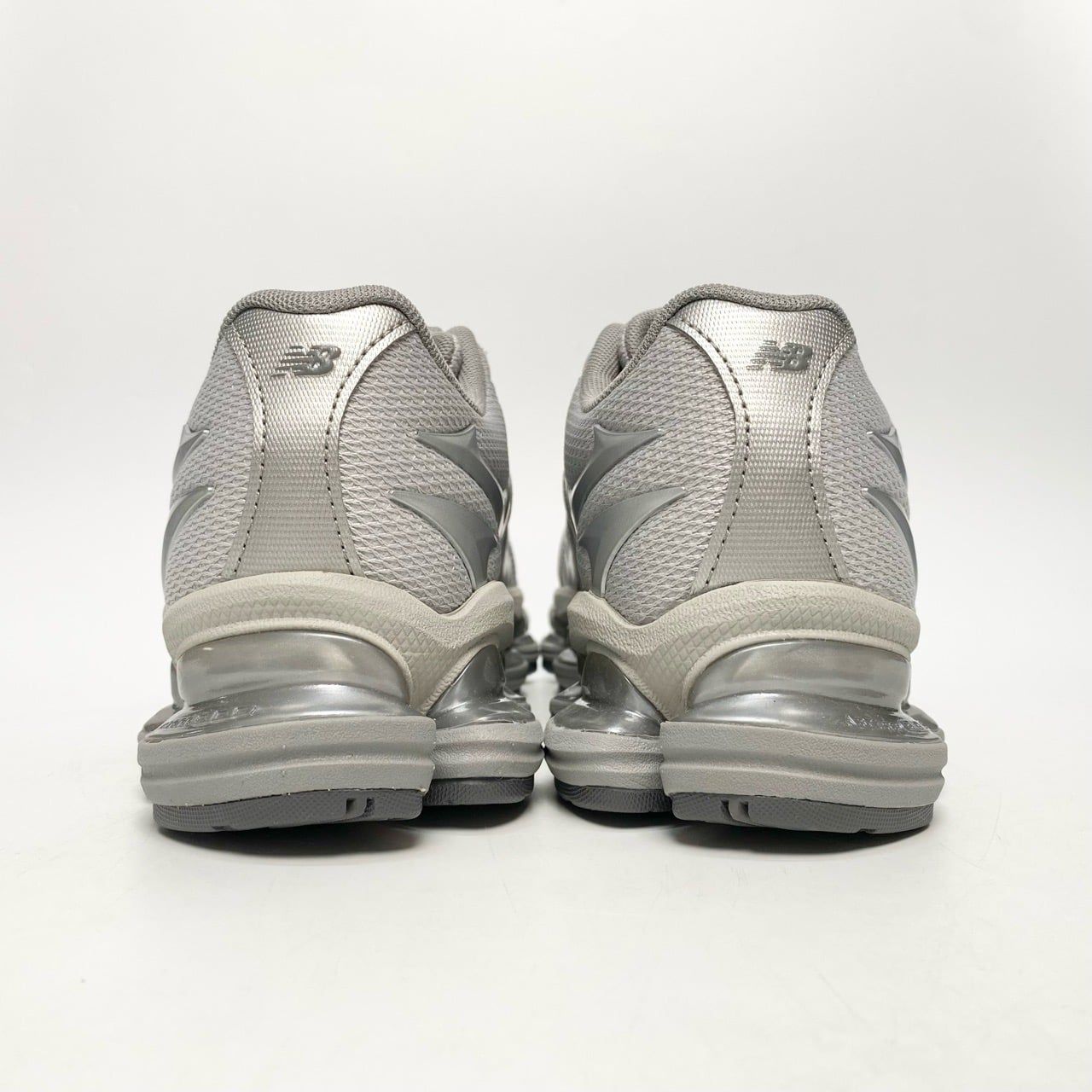 NEW BALANCE 2000 SILVER METALLIC U20005UW 