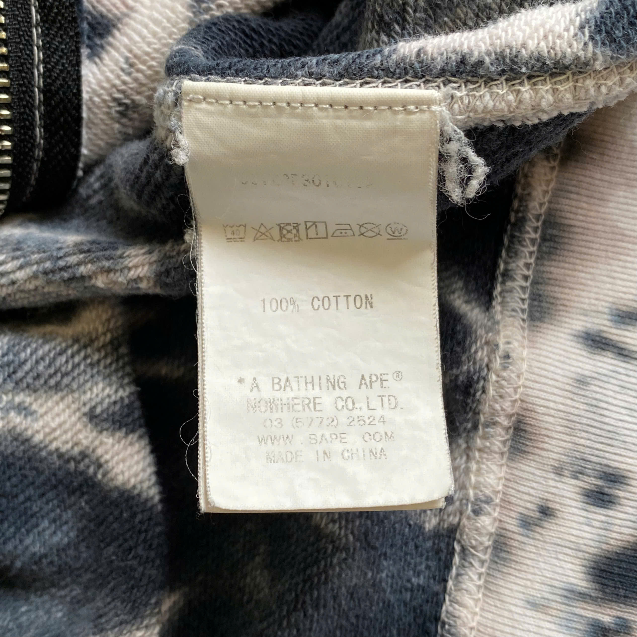  BAPE NAVY & WHITE TIE-DYE SHARK ZIP HOODIE 