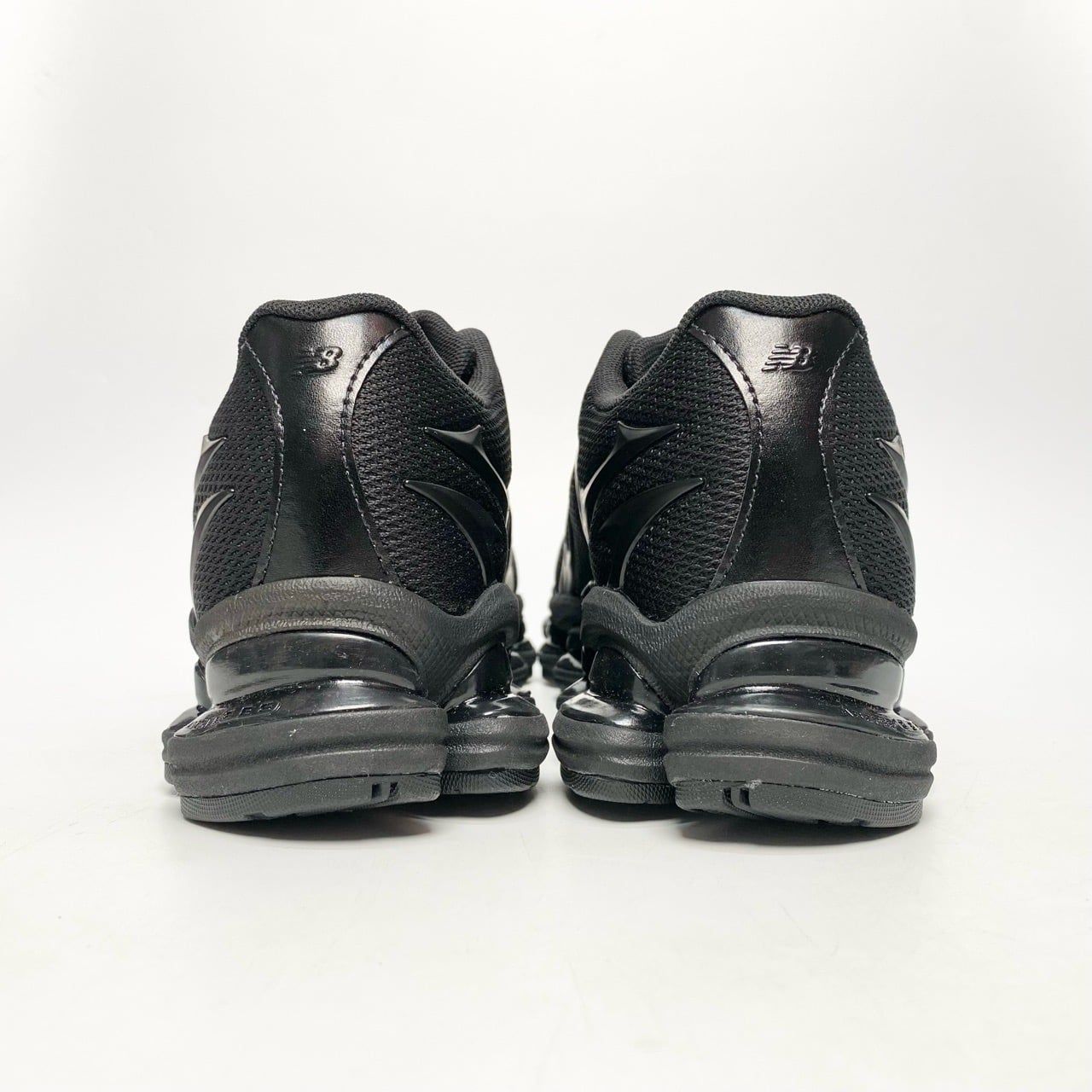  NEW BALANCE ABZORB 2000 CYBERSIGILISM BLACK U200078C 