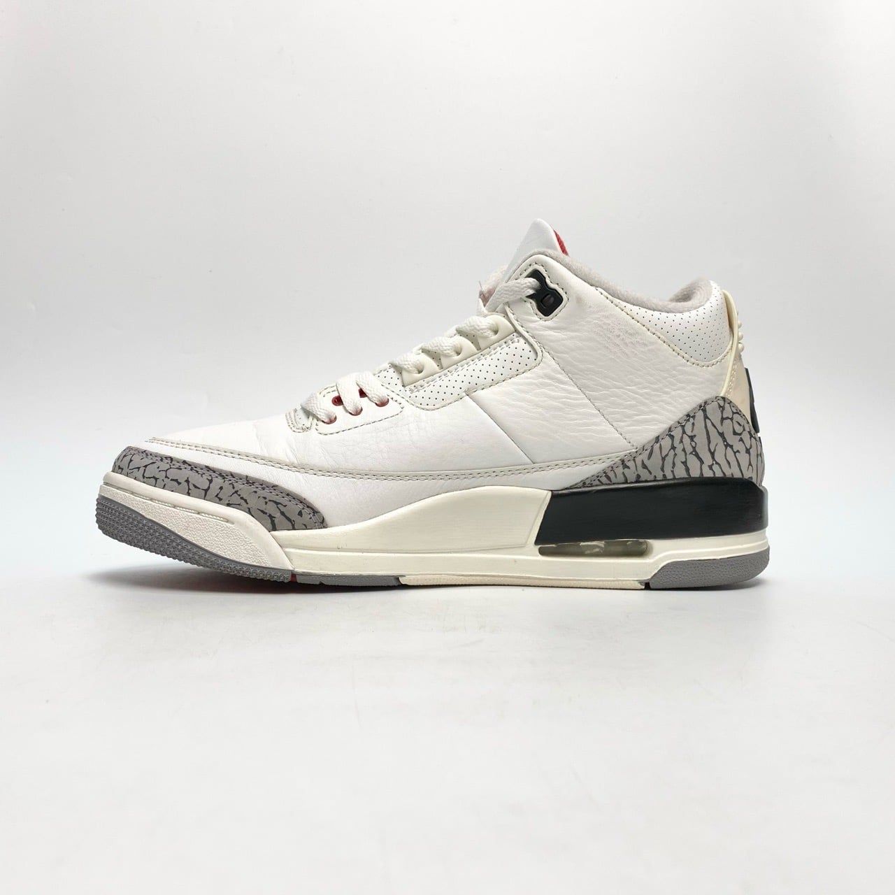  NIKE AIR JORDAN 3 RETRO WHITE CEMENT REIMAGINED DN3707-100 
