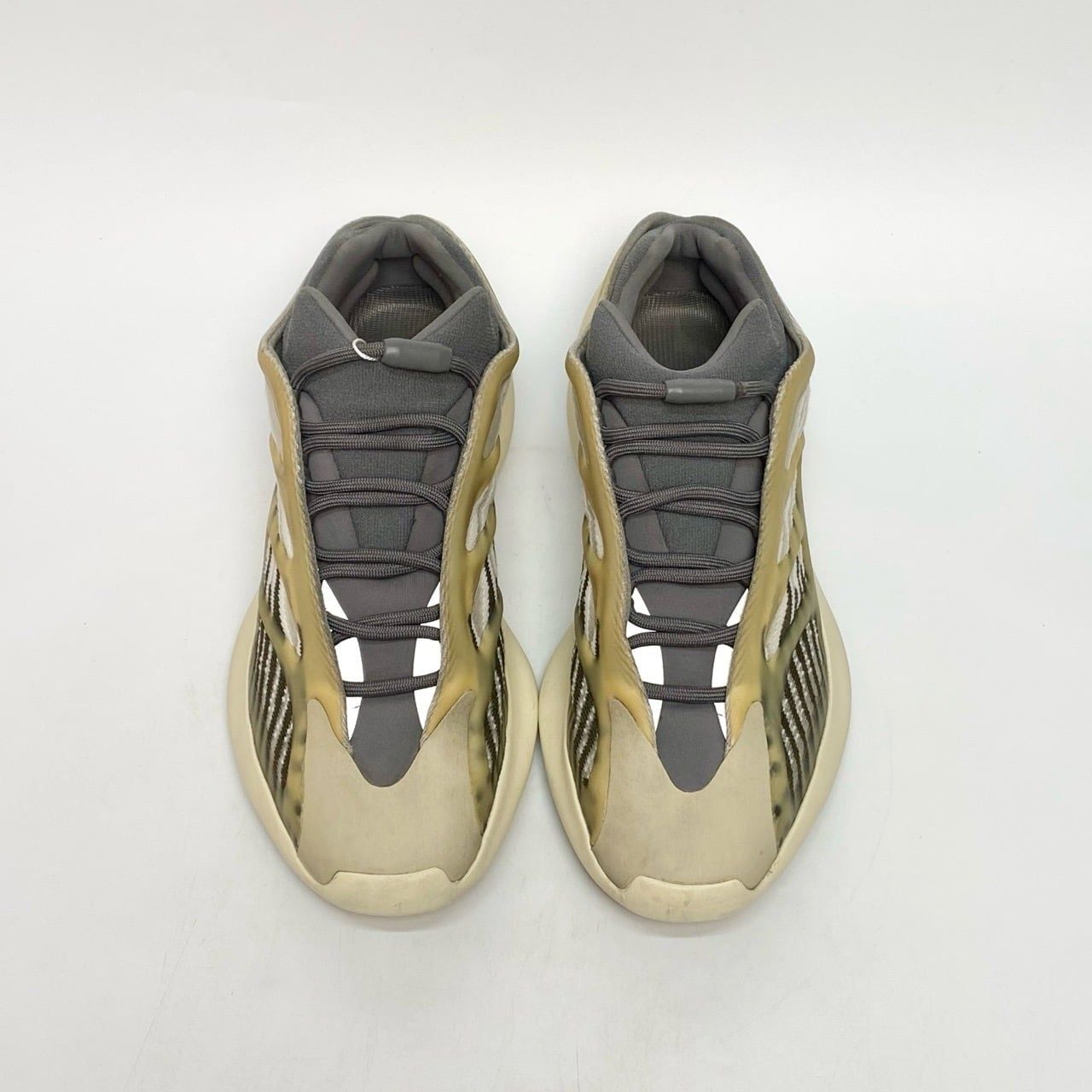  ADIDAS YEEZY 700 V3 FADE SALT ID1674 