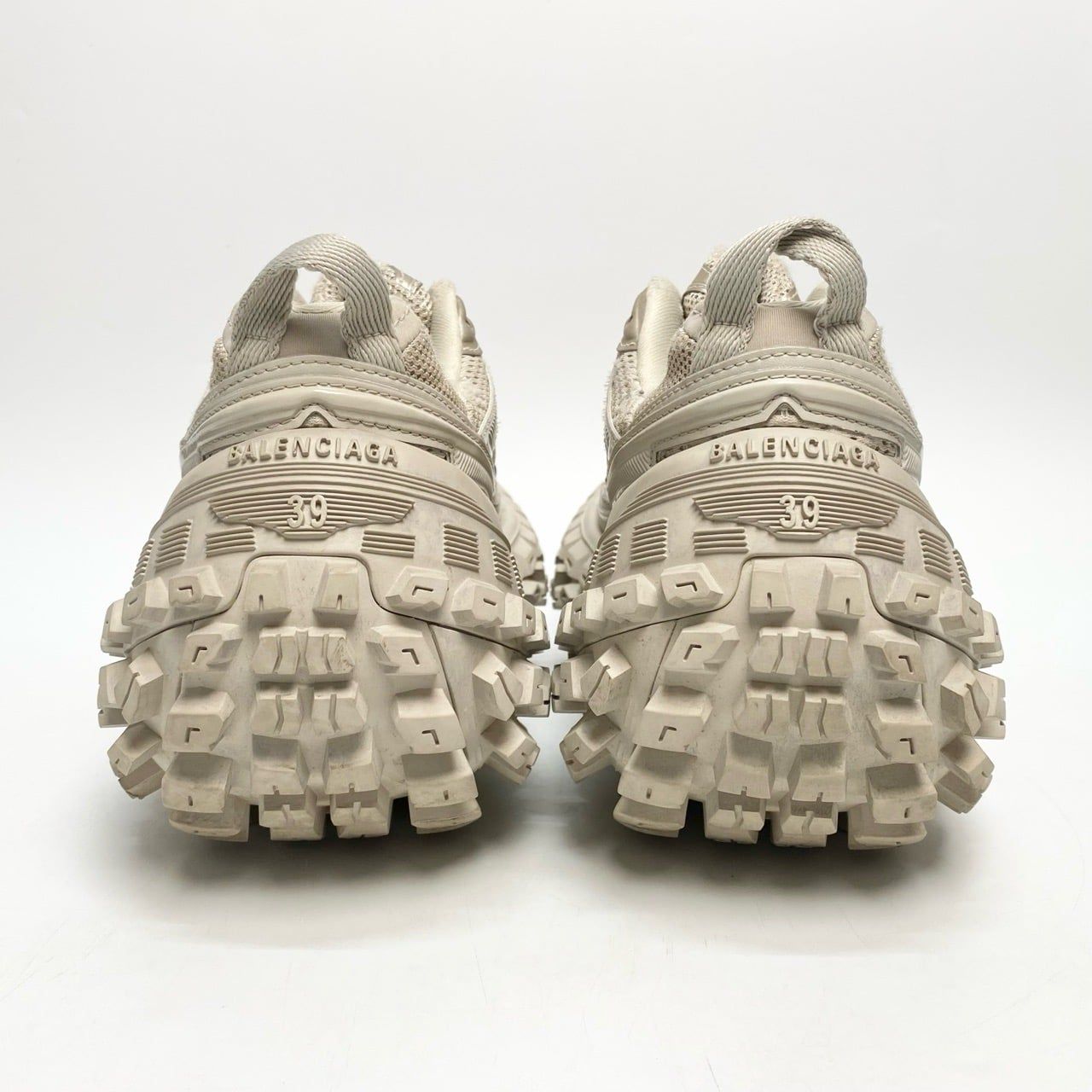  BALENCIAGA DEFENDER TRAINERS BEIGE 685613W2RA69700 