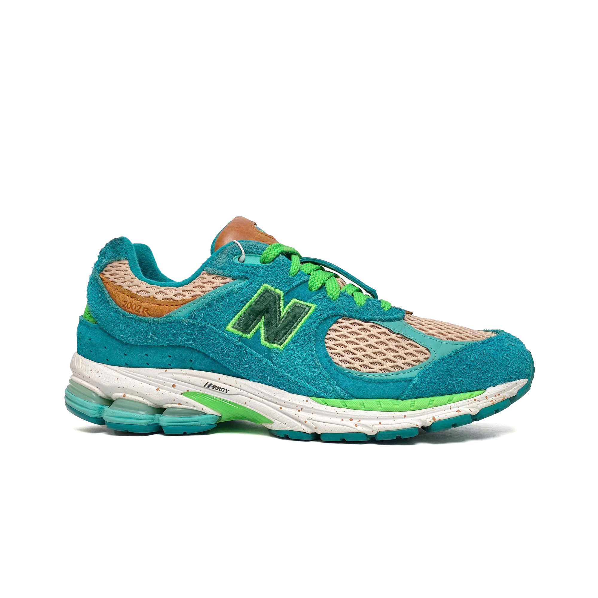  NEW BALANCE SALEHE BEMBURY X 2002R WATER BE THE GUIDE ML2002RJ 