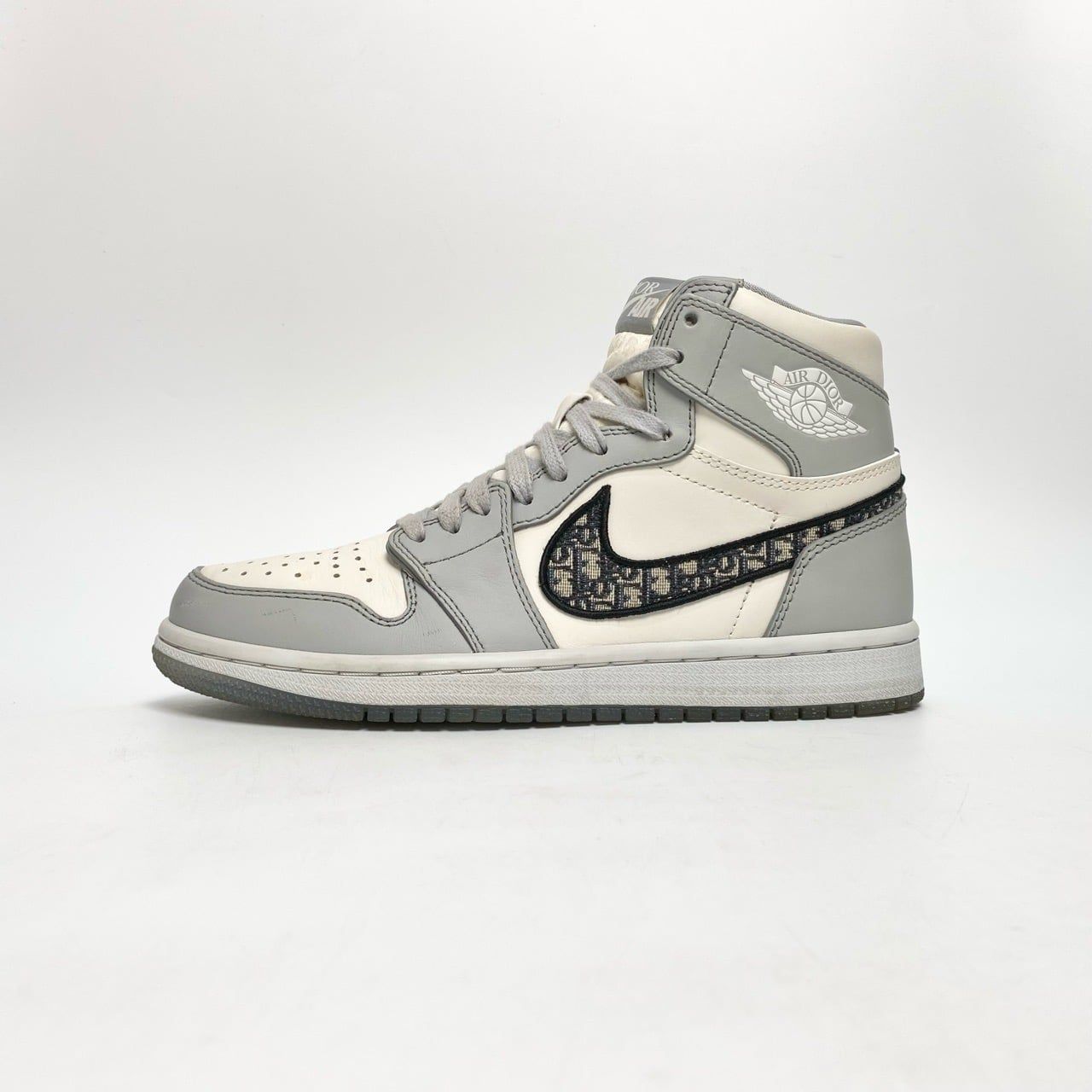  NIKE DIOR X AIR JORDAN 1 HIGH WOLF GREY CN8607-002 