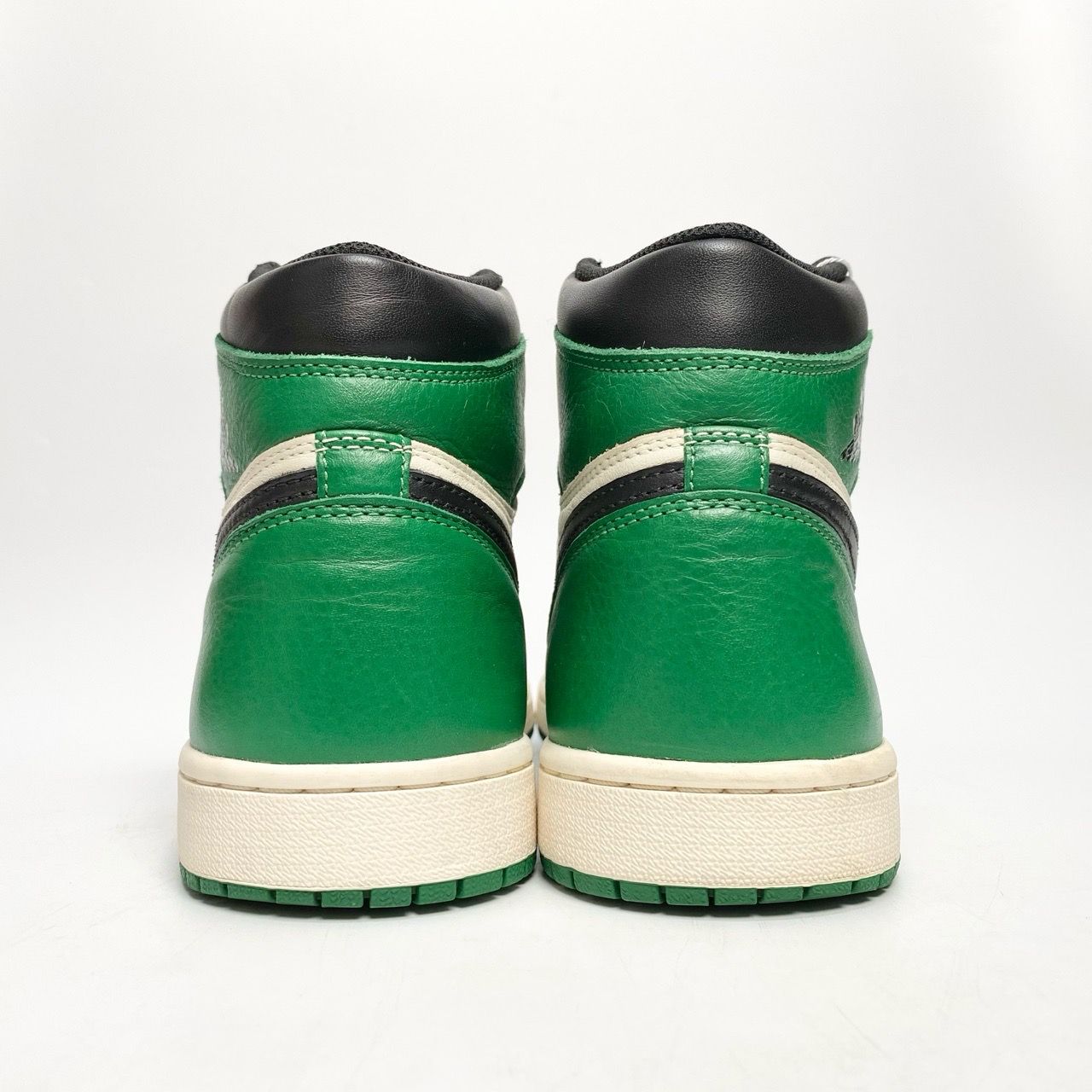  NIKE AIR JORDAN 1 RETRO HIGH OG PINE GREEN 555088-302 
