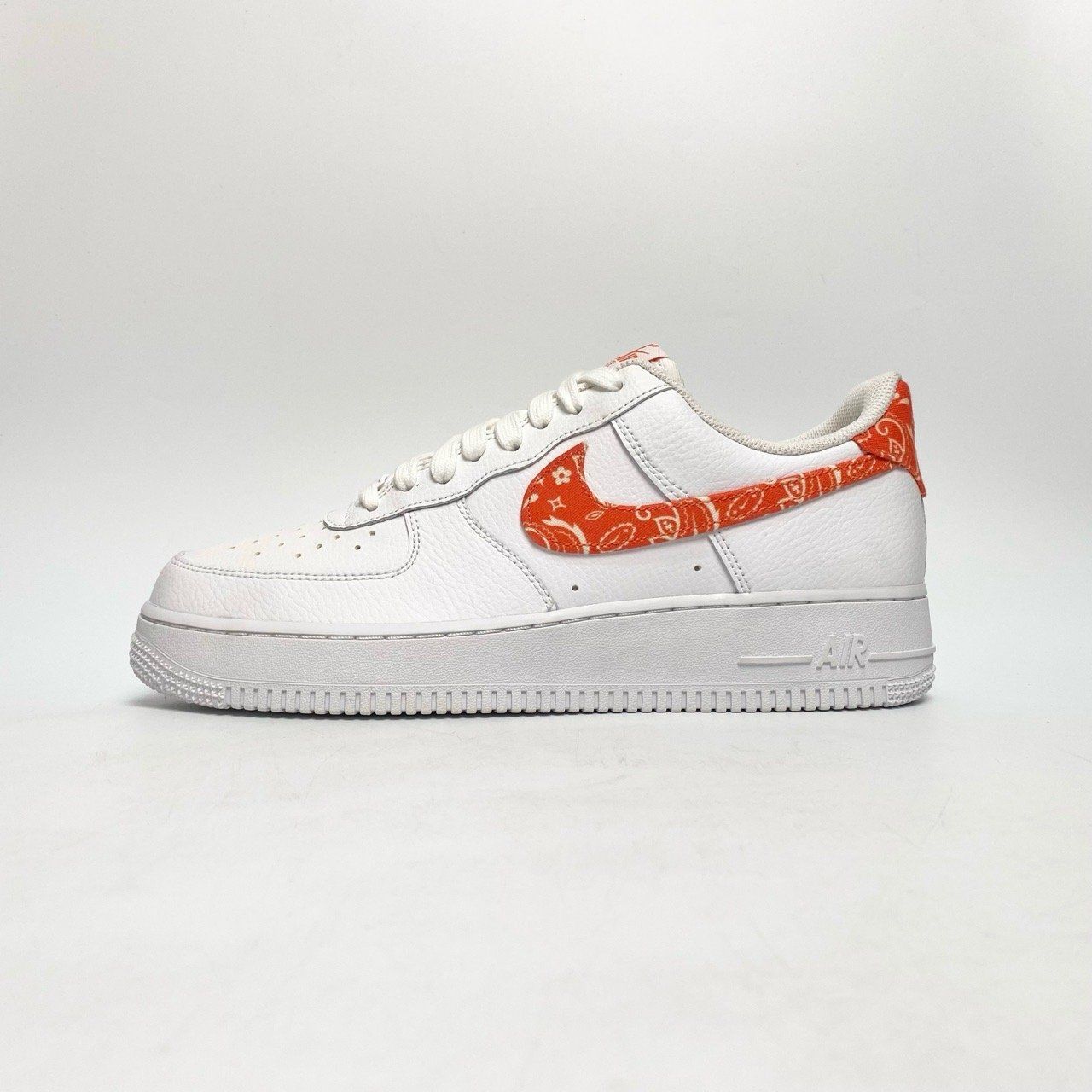  NIKE AIR FORCE 1 LOW ORANGE PAISLEY DJ9942-102 