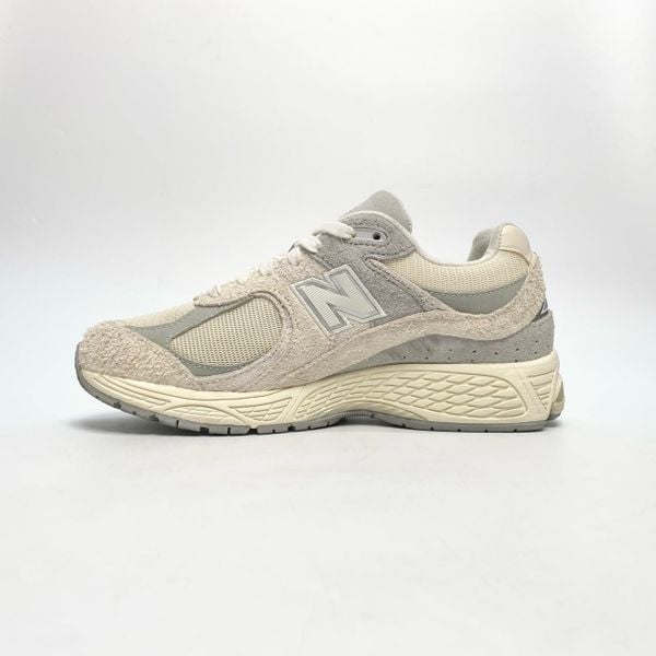  NEW BALANCE 2002R BEIGE GREY M2002REK 