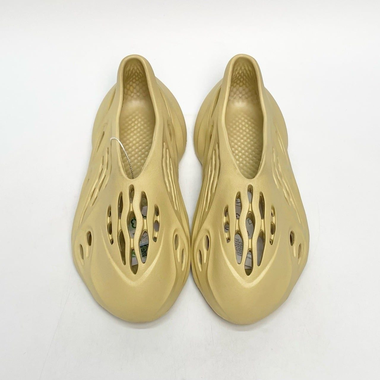  ADIDAS YEEZY FOAM RNNR SULFUR GV6775 