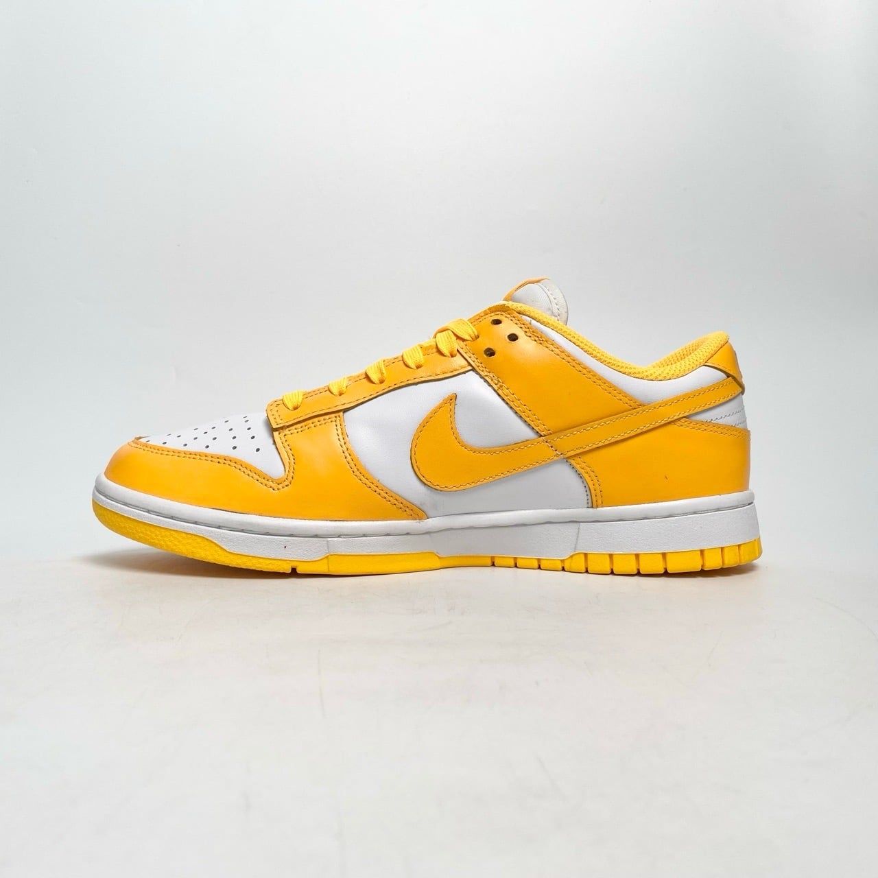  NIKE WMNS DUNK LOW LASER ORANGE DD1503-800 