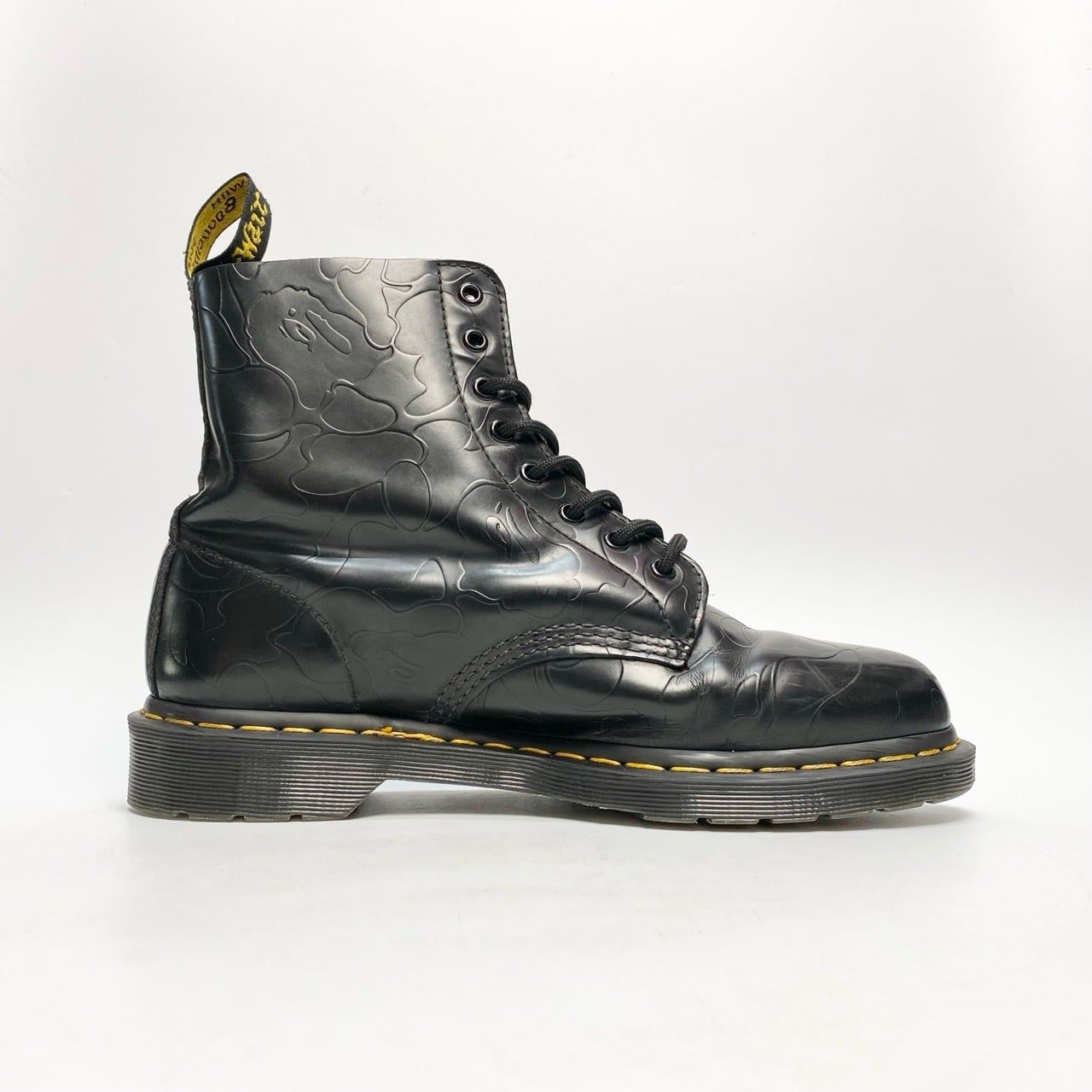  DR. MARTENS X BAPE AIRWAIR BLACK 23568001 