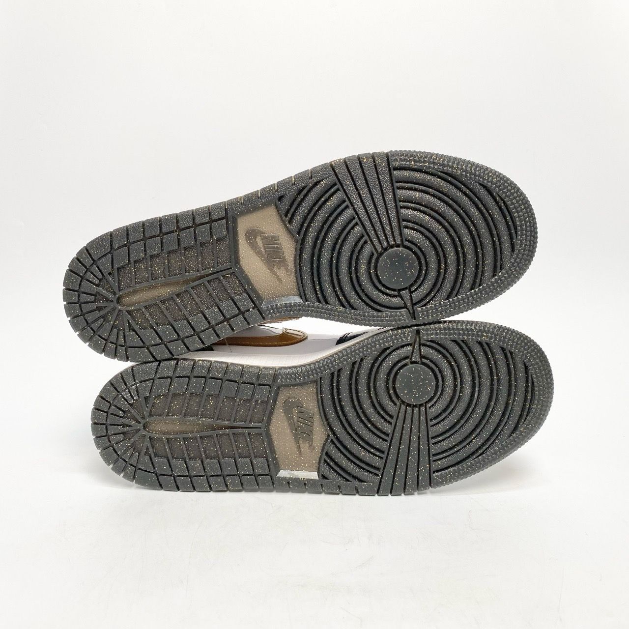  NIKE AIR JORDAN 1 LOW SE GS GOLD TOE DR6970-071 