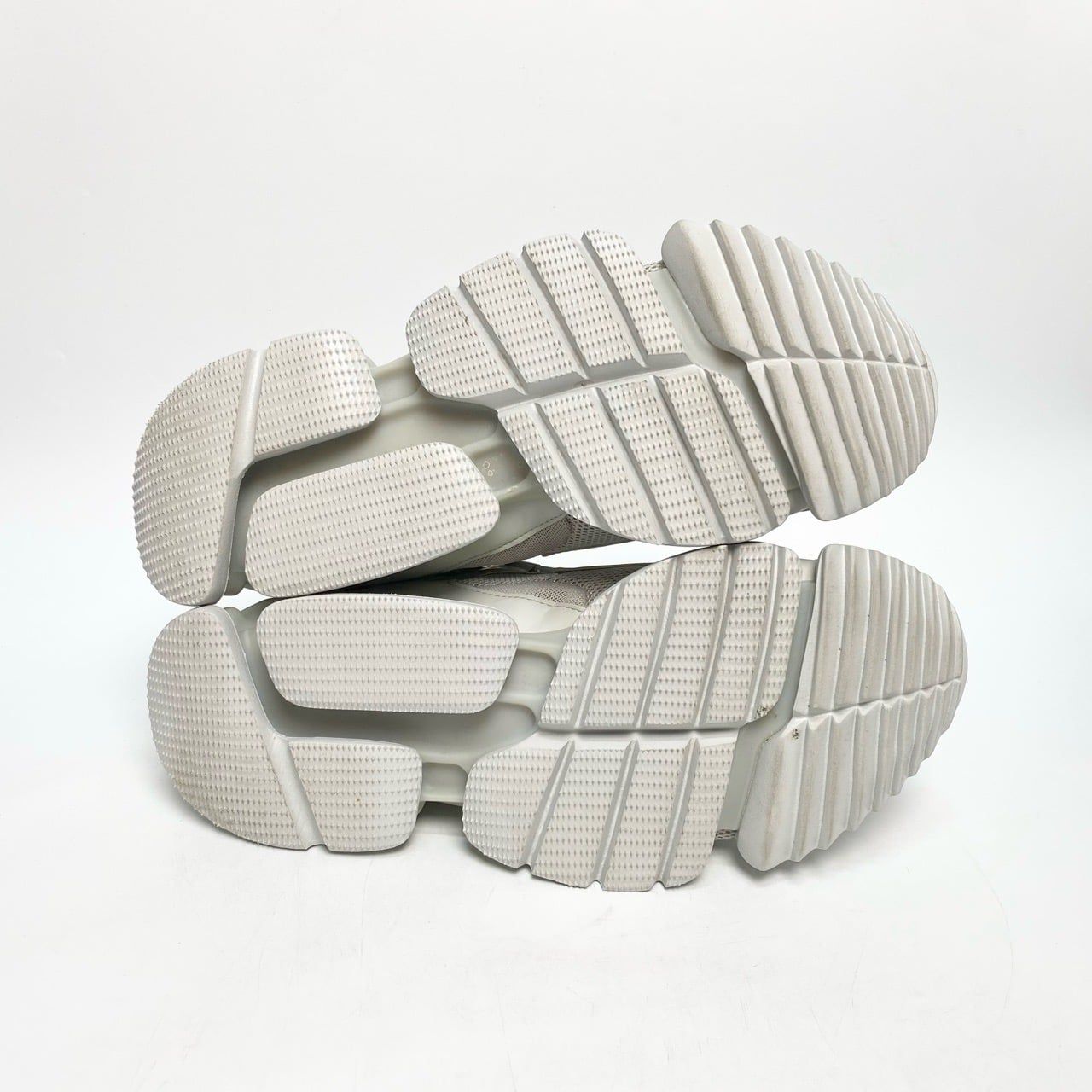  REEBOK RUN.R 96 MONO GREY DV5204 