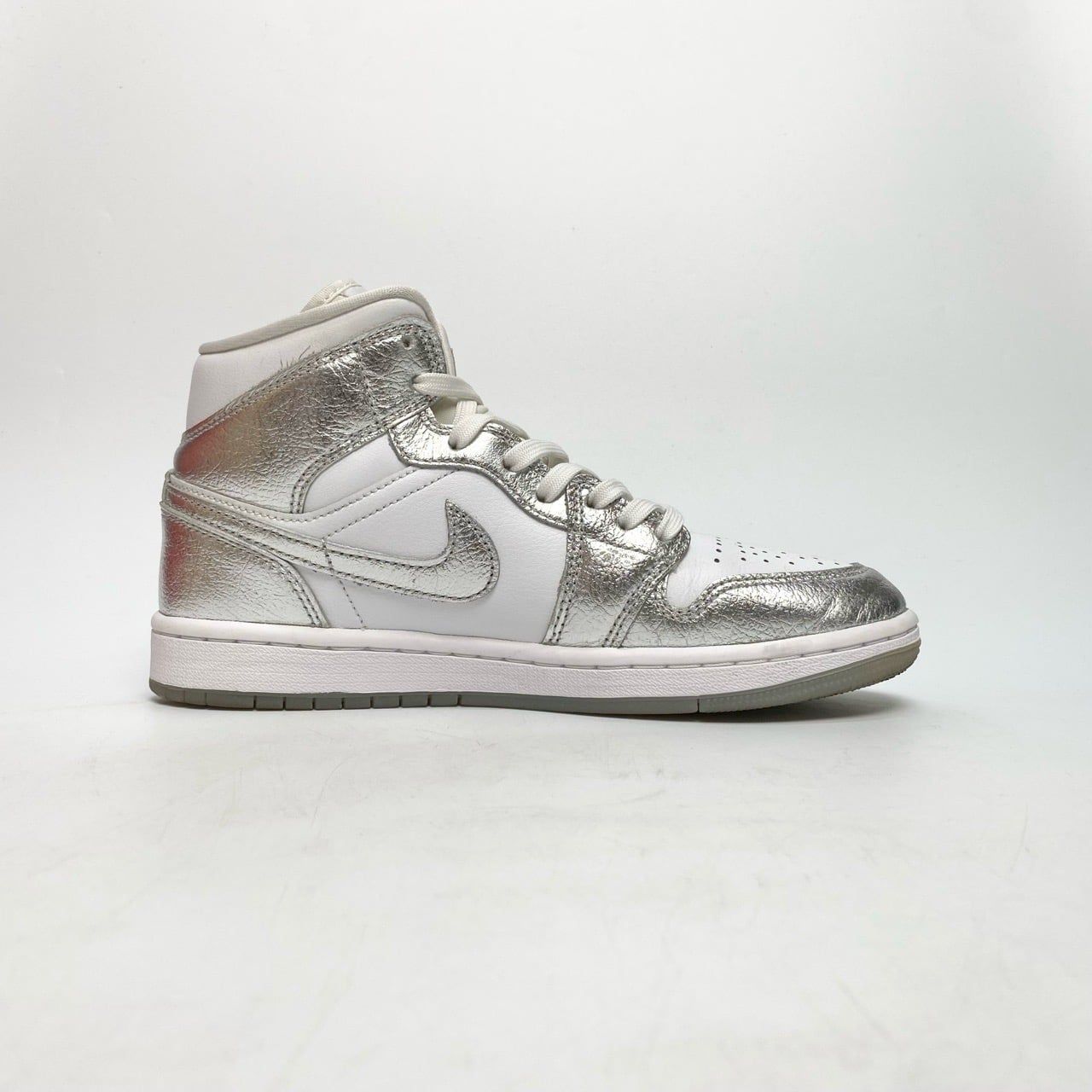  NIKE AIR JORDAN 1 MID SE METALLIC SILVER FN5031-100 