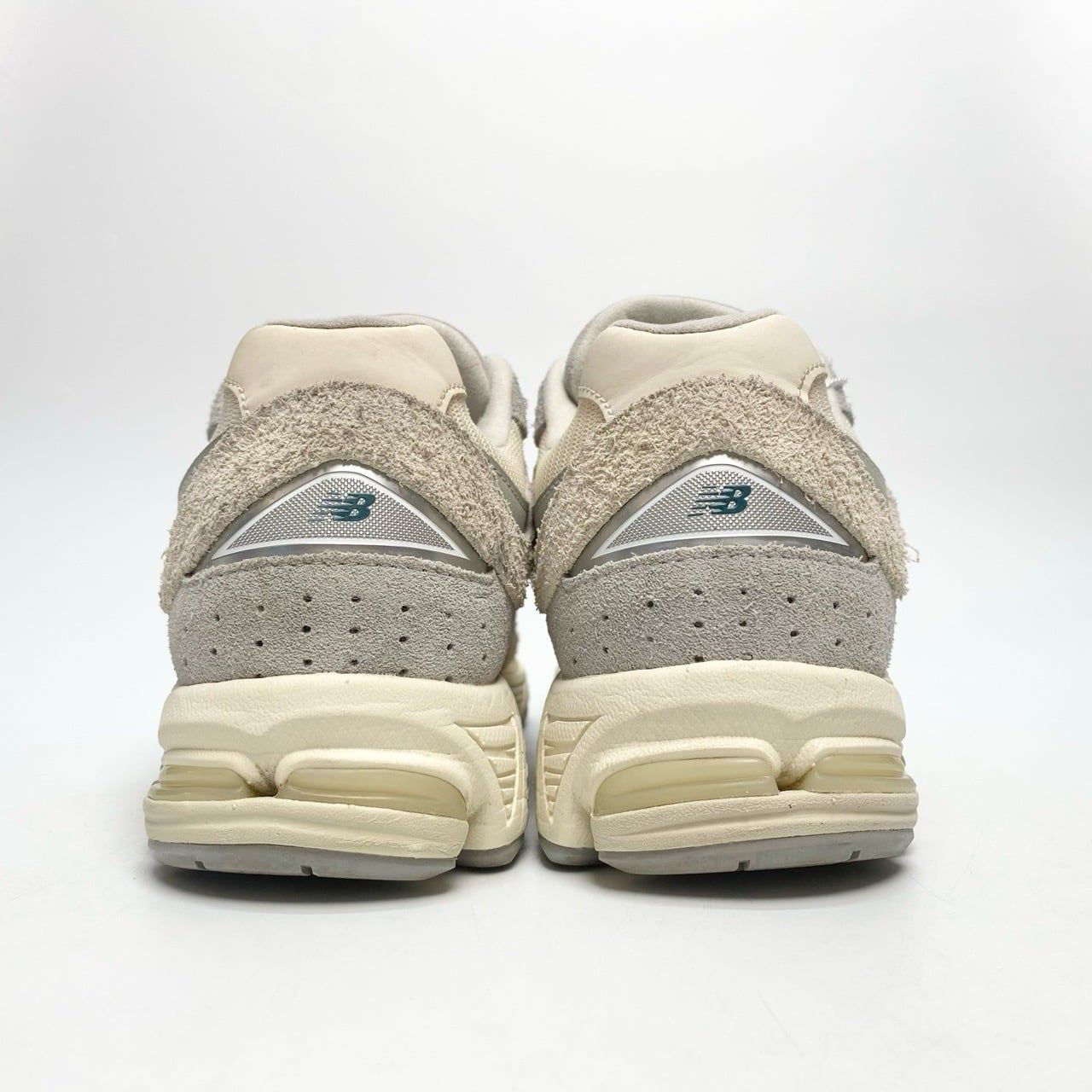  NEW BALANCE 2002R BEIGE GREY M2002REK 