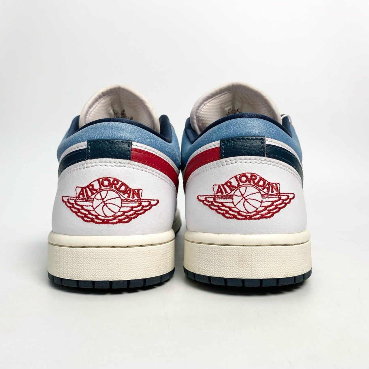  NIKE AIR JORDAN 1 LOW MOTION HM3711-144 