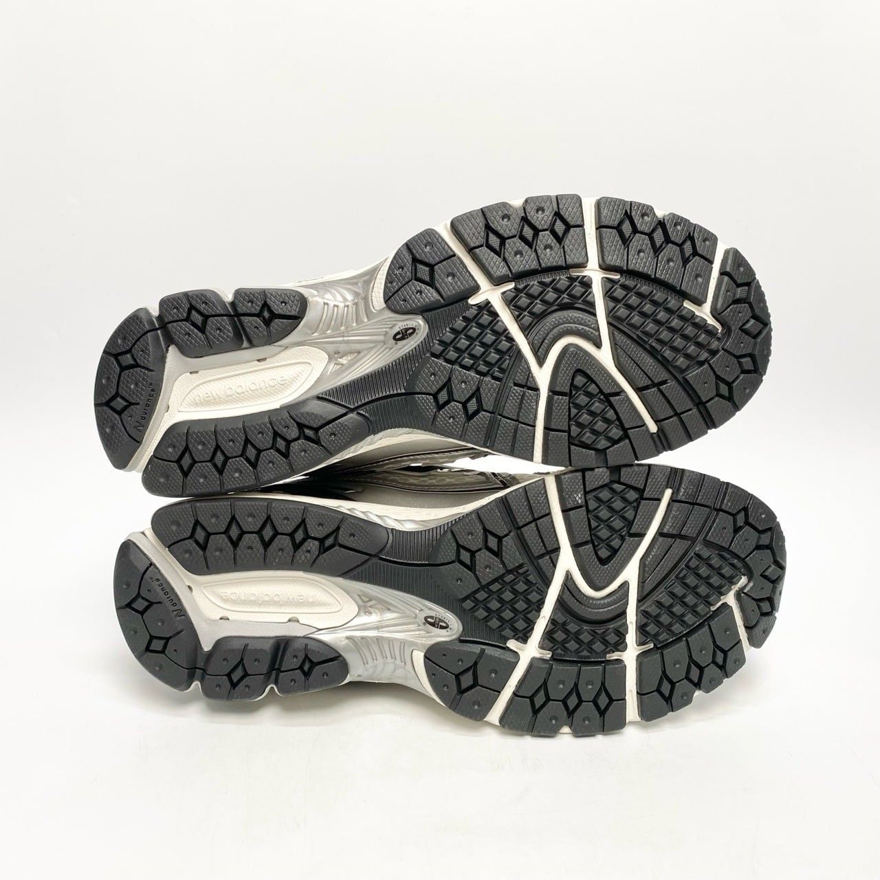  NEW BALANCE 1906R SILVER METALLIC BLACK M1906RER 