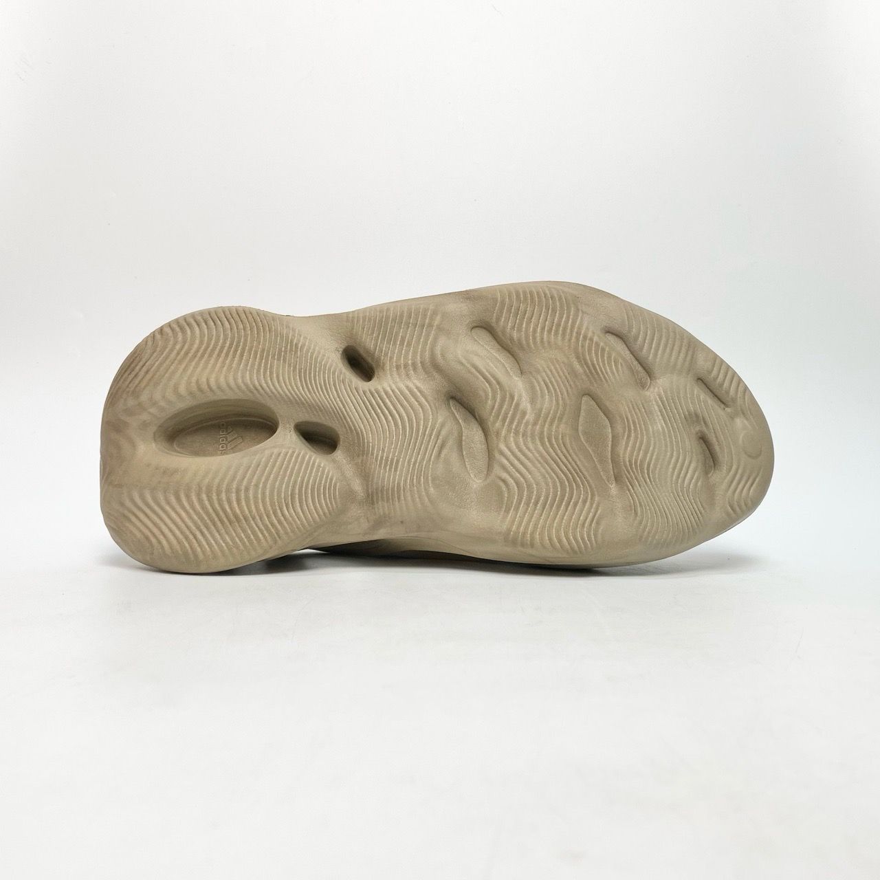  ADIDAS YEEZY FOAM RNNR STONE SAGE GX4472 