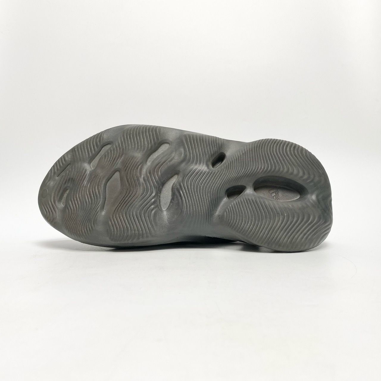  ADIDAS YEEZY FOAM RNR ONYX BLACK HP8739 