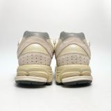 NEW BALANCE 2002R OFF WHITE M2002RCC 