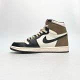  NIKE AIR JORDAN 1 RETRO HIGH OG DARK MOCHA 555088-105 