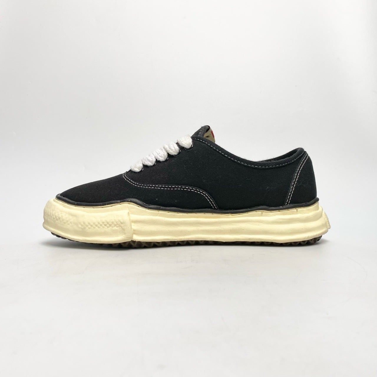  MAISON MIHARA YASUHIRO BAKER VINTAGE OG SOLE CANVAS LOW 