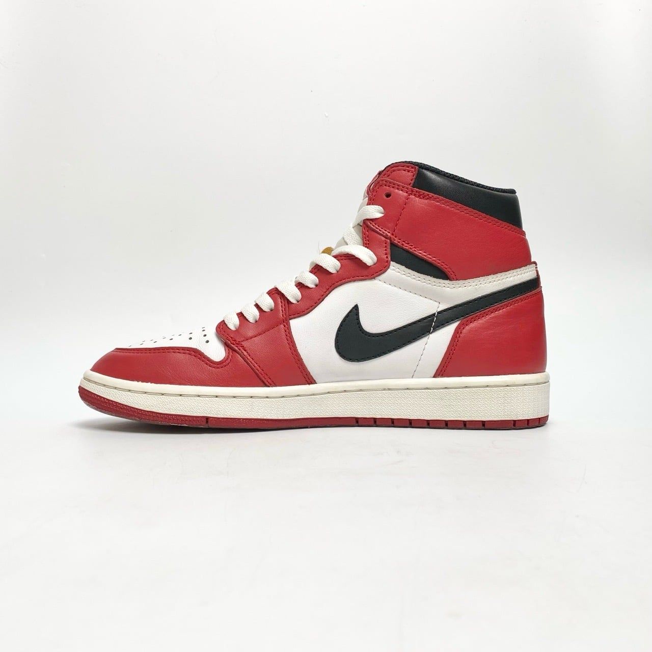  NIKE AIR JORDAN 1 RETRO HIGH OG CHICAGO 2015 555088-101 
