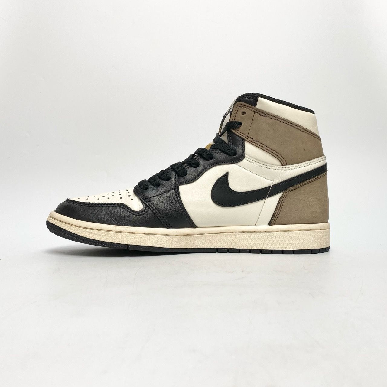  NIKE AIR JORDAN 1 RETRO HIGH OG DARK MOCHA 555088-105 