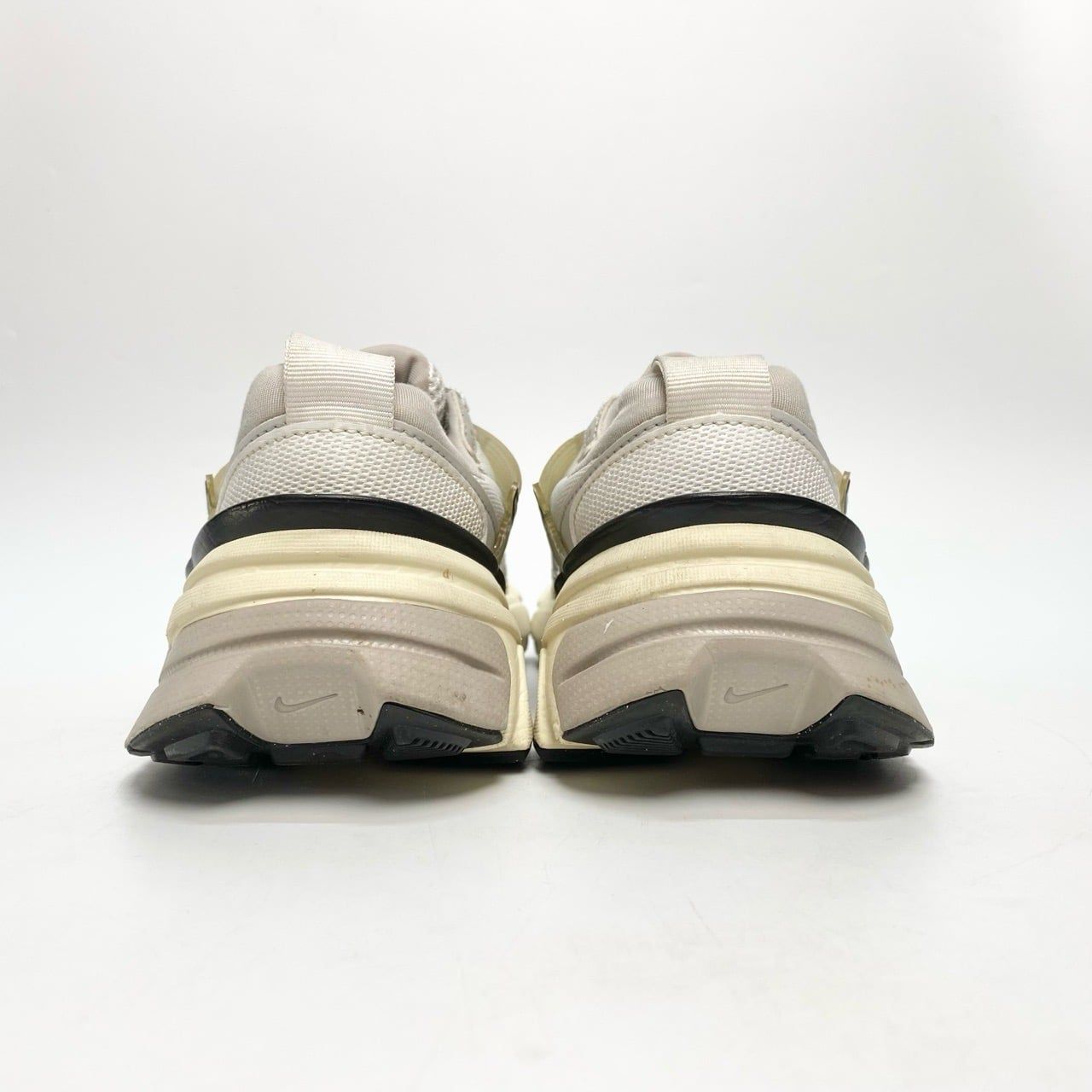  NIKE V2K RUN SUMMIT WHITE METALLIC SILVER FD0736-100 