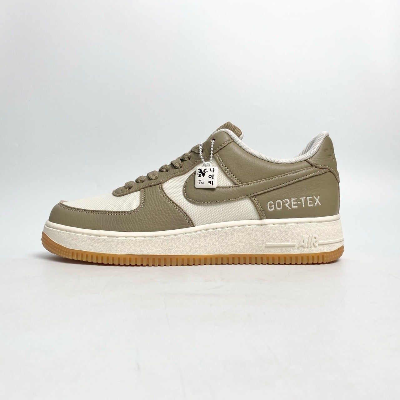  GIÀY NIKE AIR FORCE 1 LOW GORE-TEX HANGUL DAY FQ8142-133 