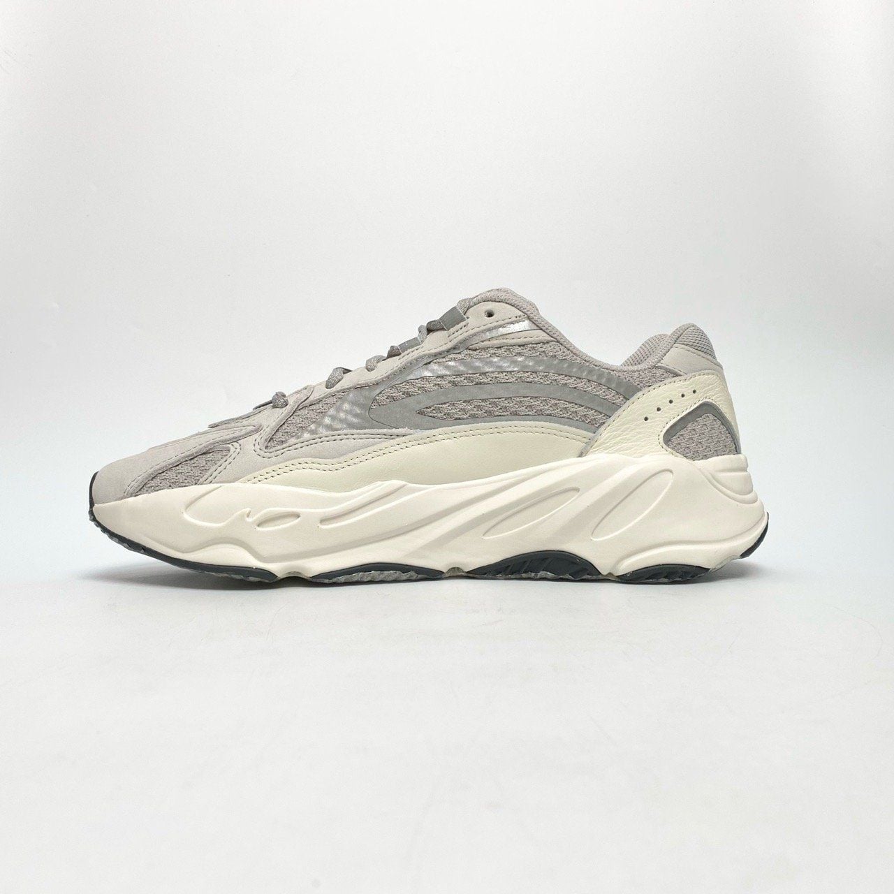  ADIDAS YEEZY BOOST 700 V2 STATIC EF2829 