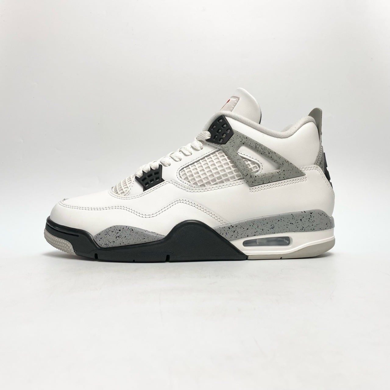  NIKE AIR JORDAN 4 RETRO WHITE CEMENT FV5029-100 