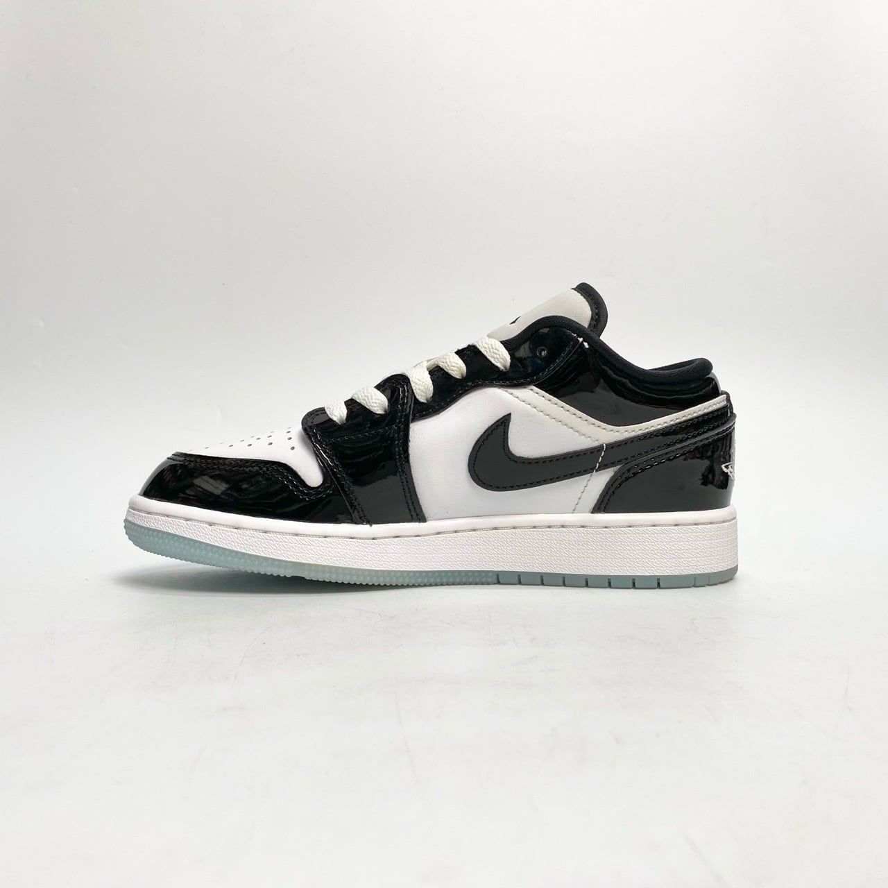  NIKE AIR JORDAN 1 LOW GS CONCORD DV1333-100 