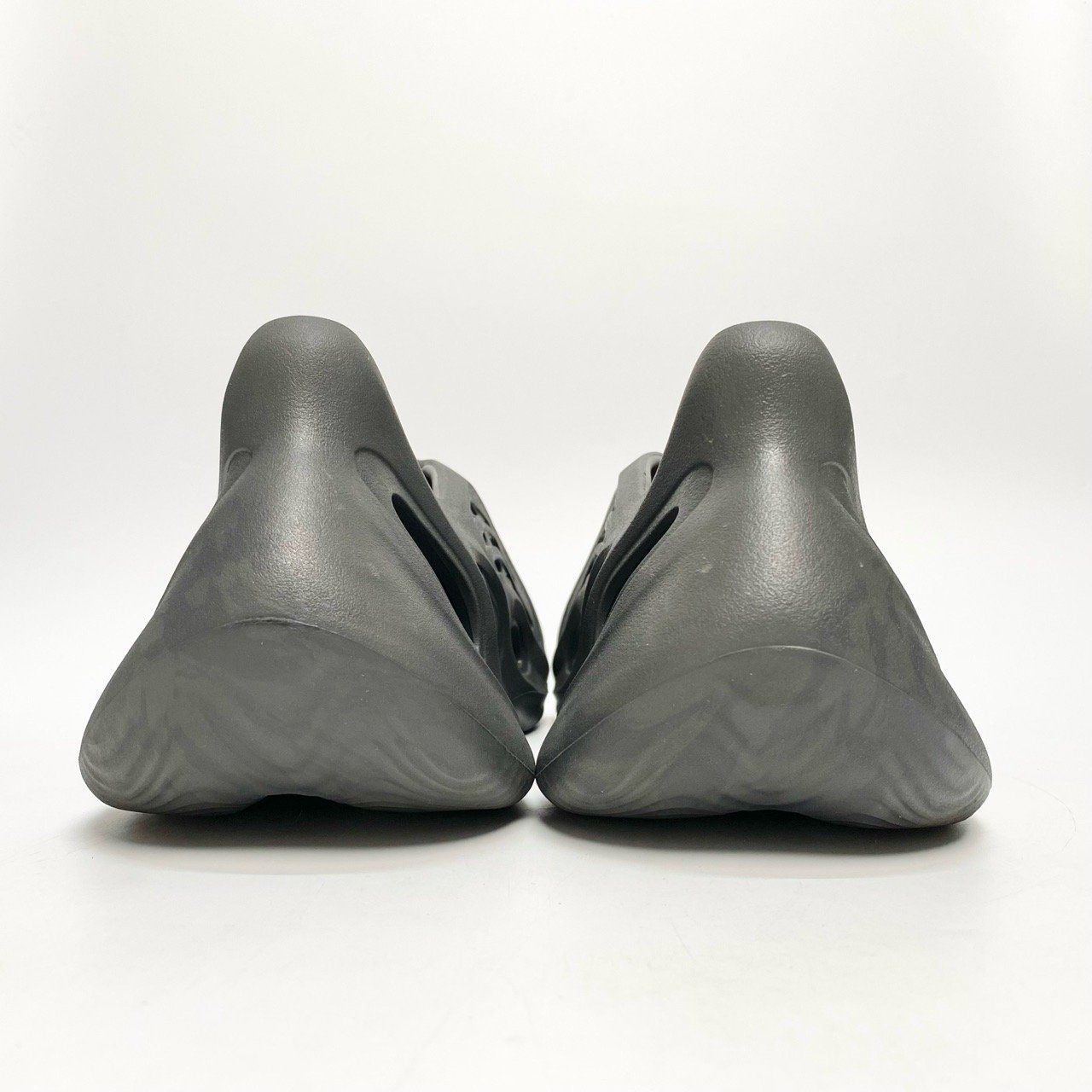  ADIDAS YEEZY FOAM RNR ONYX BLACK HP8739 