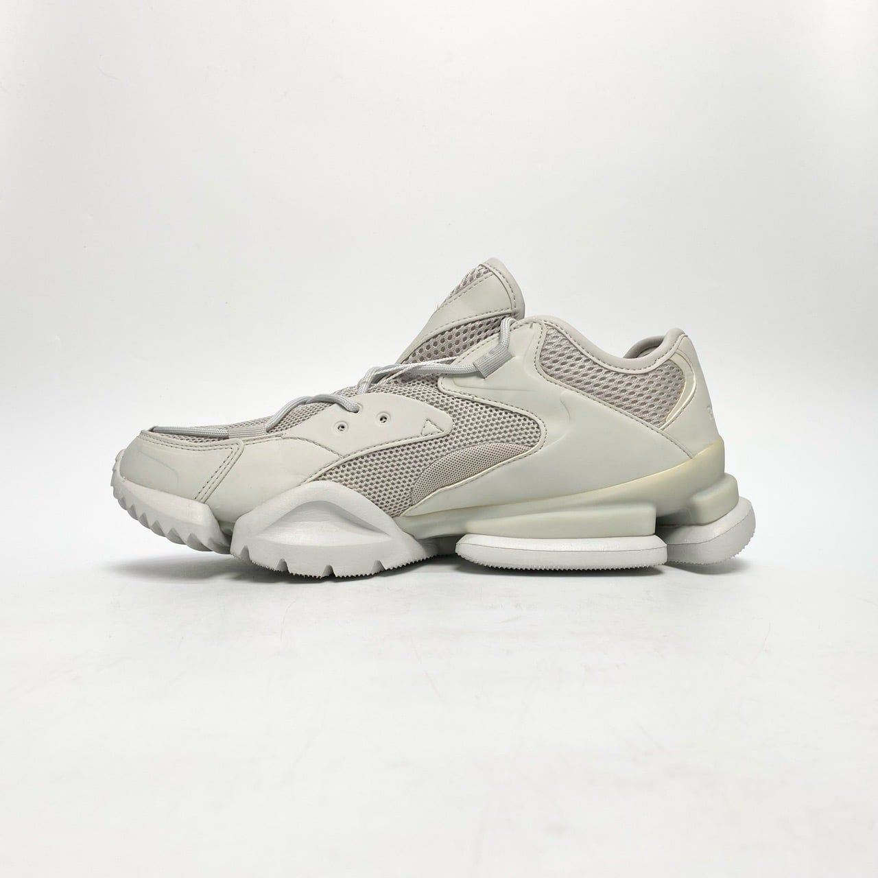  REEBOK RUN.R 96 MONO GREY DV5204 