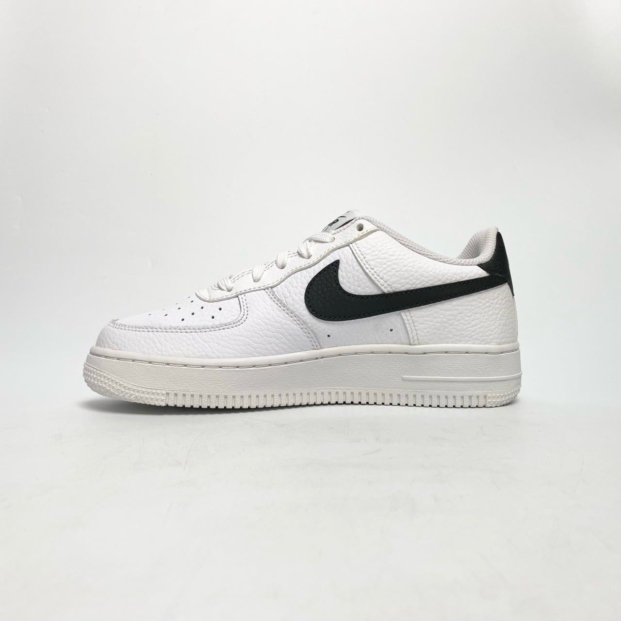  NIKE AIR FORCE 1 WHITE BLACK (GS) - CT3839-100 