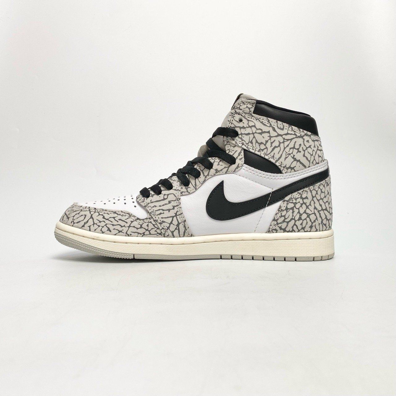 NIKE AIR JORDAN 1 RETRO HIGH OG WHITE CEMENT DZ5485-052 