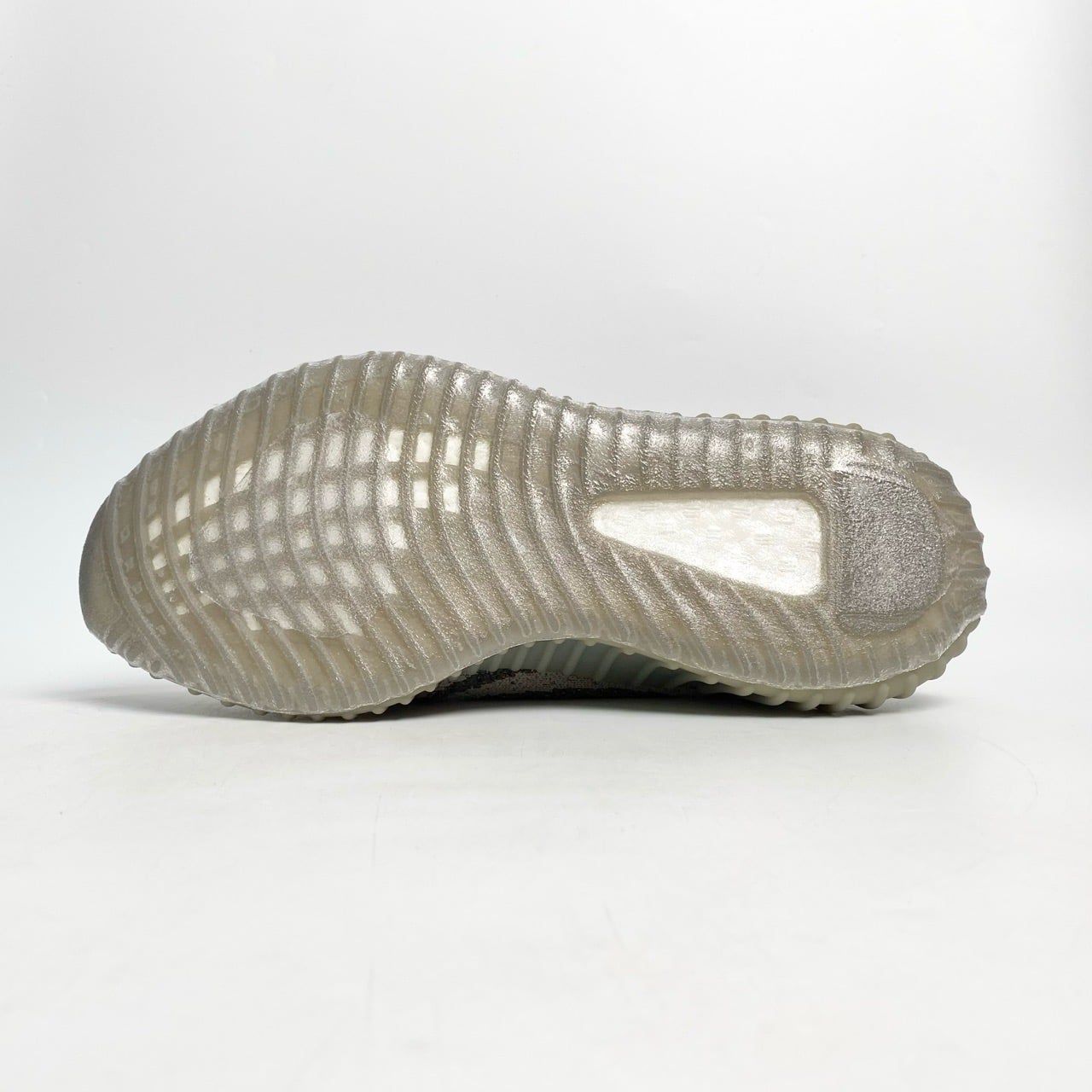 ADIDAS YEEZY BOOST 350 BELUGA REFLECTIVE GW1229 
