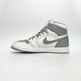  NIKE AIR JORDAN 1 RETRO HIGH OG WHITE STEALTH 555088-037 