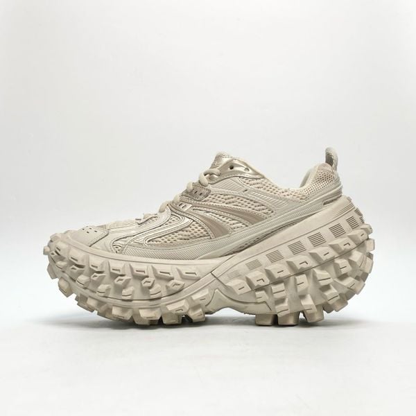  BALENCIAGA DEFENDER TRAINERS BEIGE 685613W2RA69700 