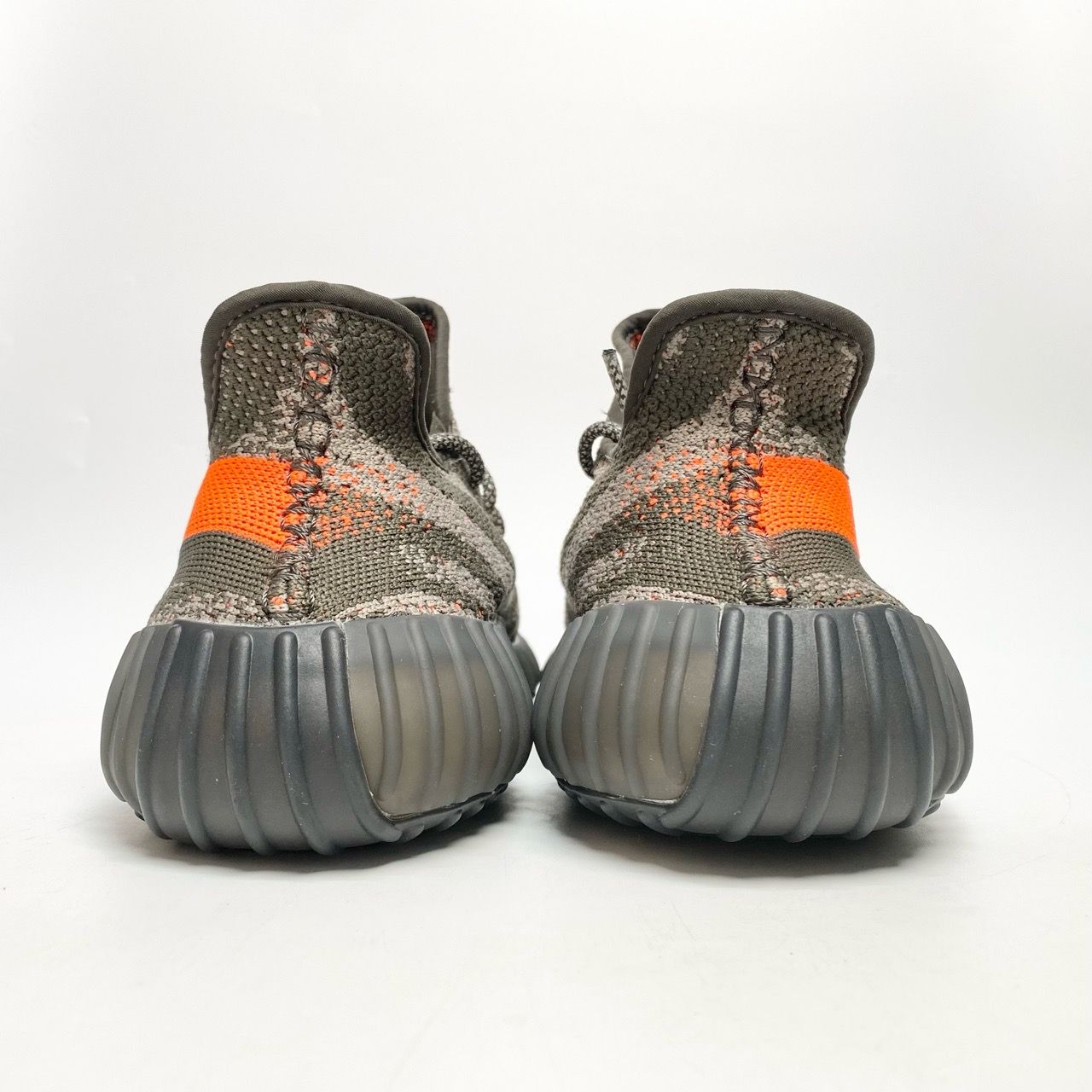  ADIDAS YEEZY BOOST 350 V2 CARBON BELUGA HQ7045 