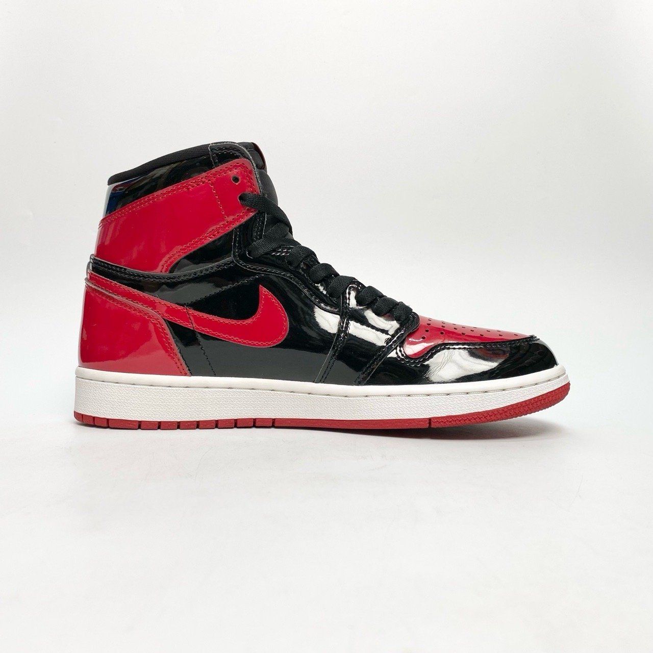  NIKE AIR JORDAN 1 RETRO HIGH OG PATENT BRED 555088-063 